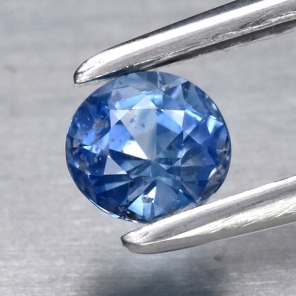Safír 0.52ct Modrý Kulatý eCertifikát Wbd
