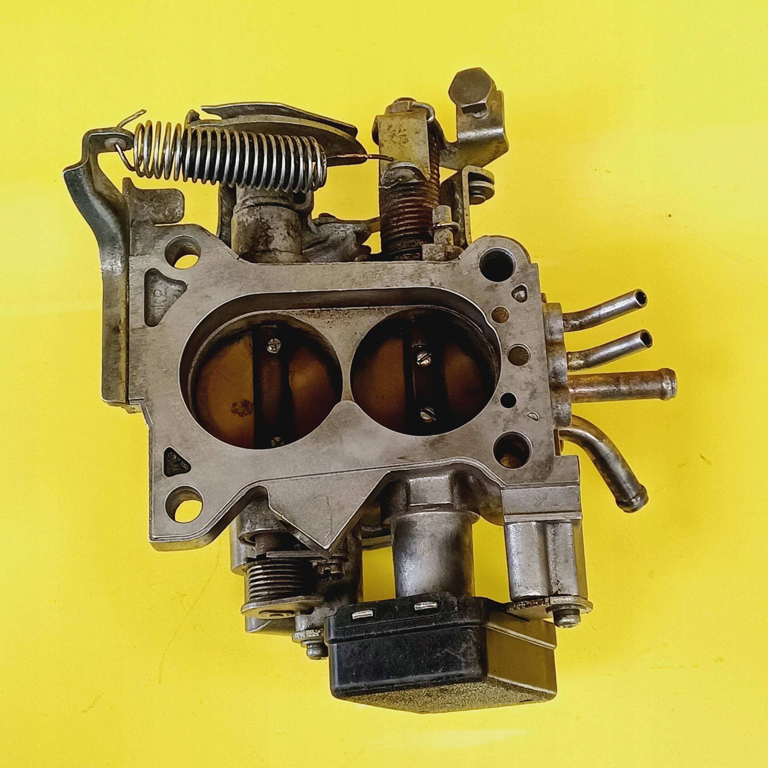 ДРОССЕЛЬНАЯ ЗАСЛОНКА mazda XEDOS 6 293024 NR552