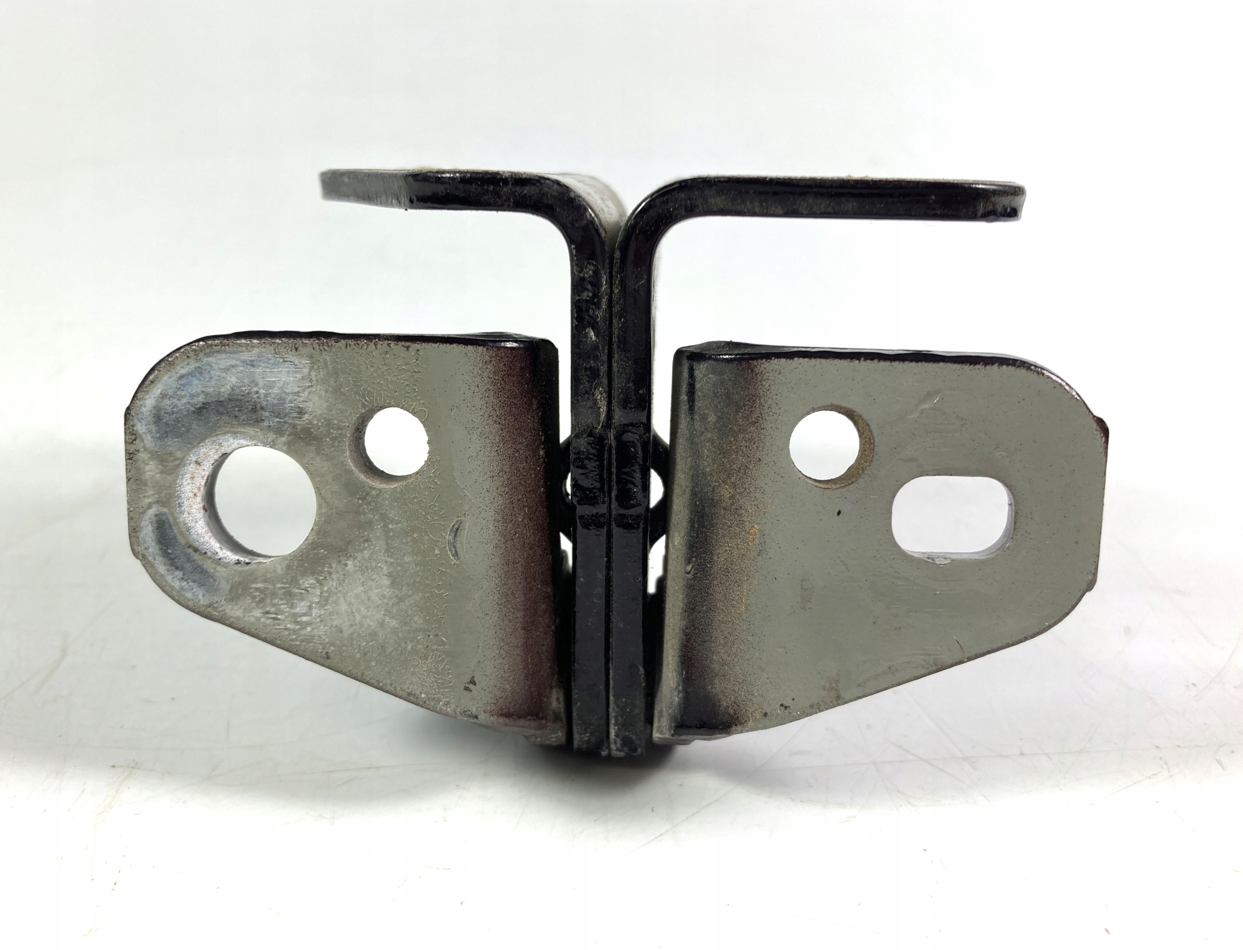 Chrysler Pacifica 2017-25 hinge door front lower left front