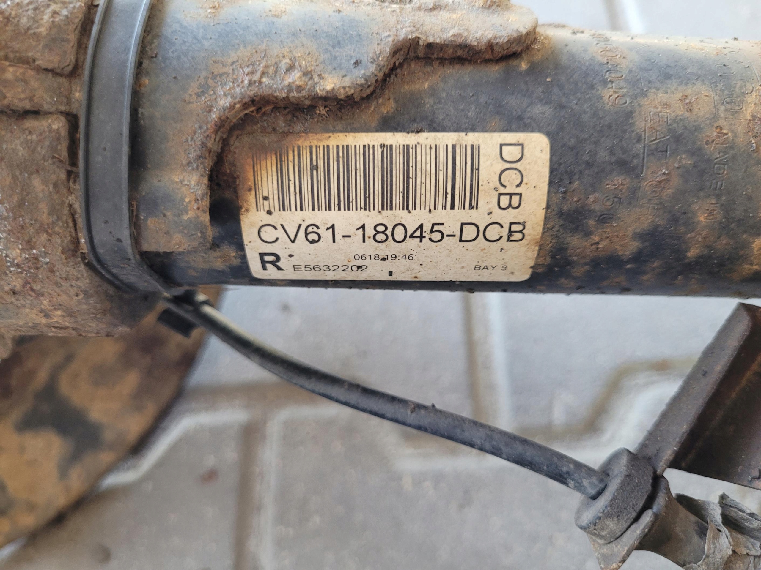 swing shock absorber front left McPherson FORD KUGA II MK2 2.0 TDCI