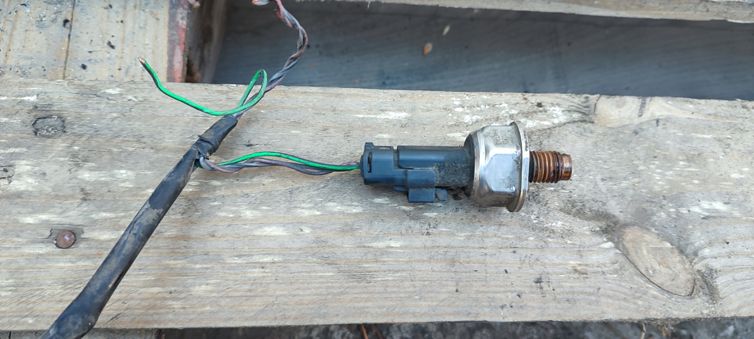 Capteur Pression Carburant FORD RENAULT 55PP03-01