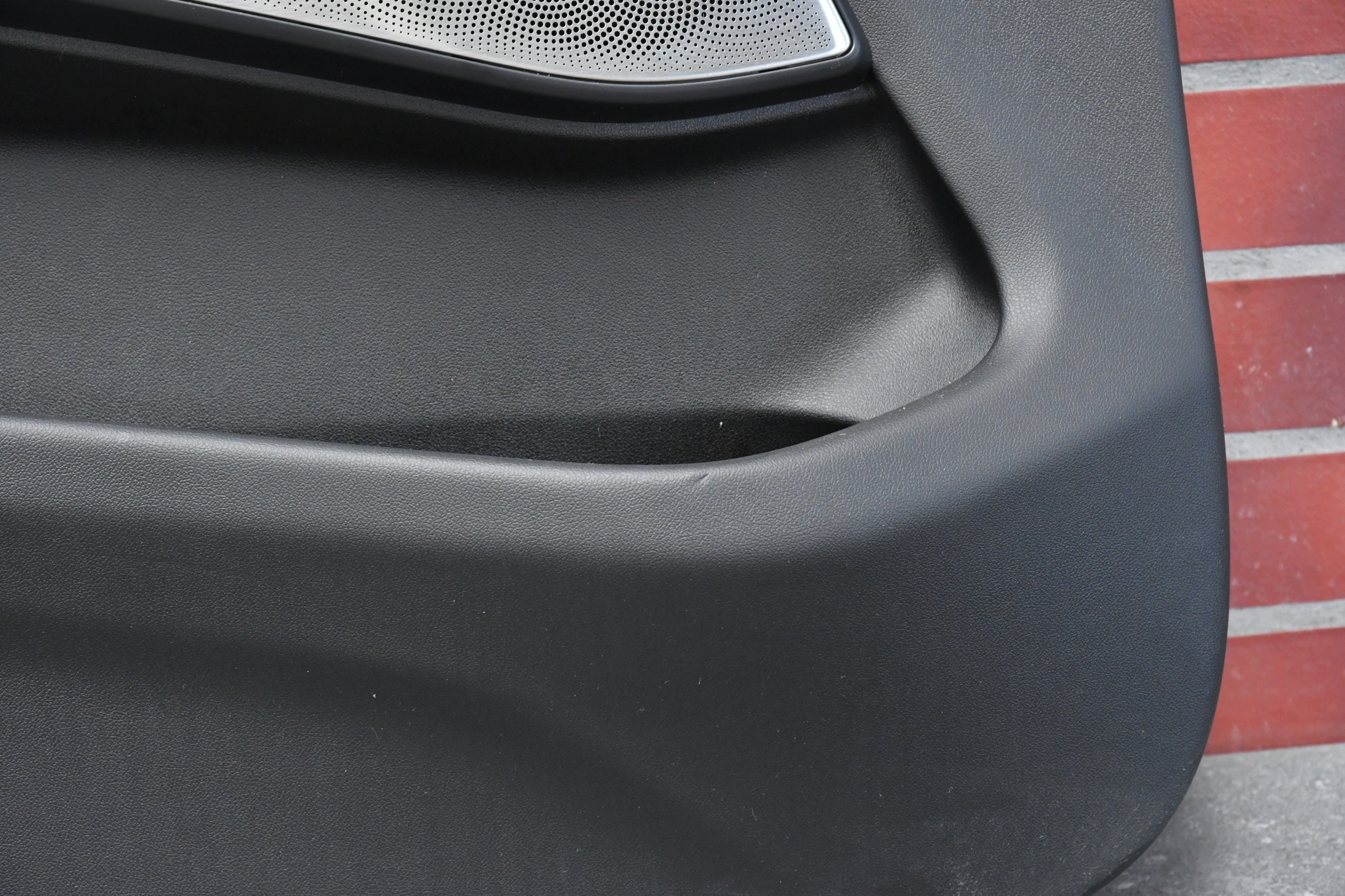 upholstery door left front side door left BMW X7 G07 black BOWERS