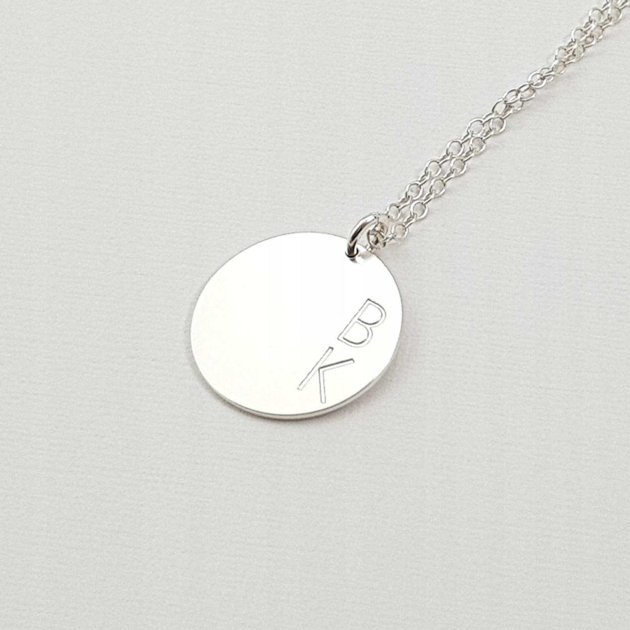 

Prezent Celebrytka łańcuszek duże kółko z grawerem