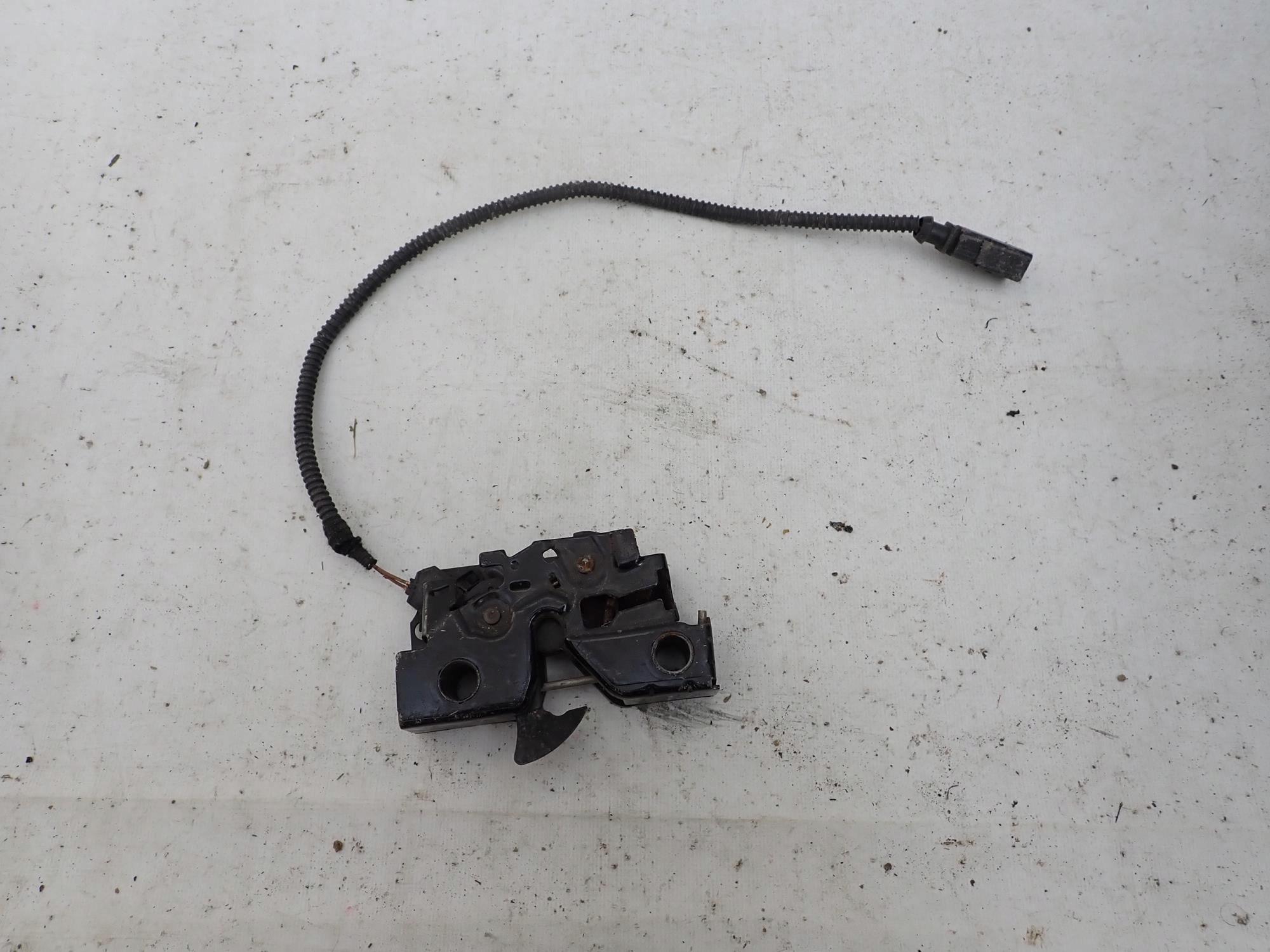 VW GOLF VII 7 12-20 lock RYGIEL bonnets
