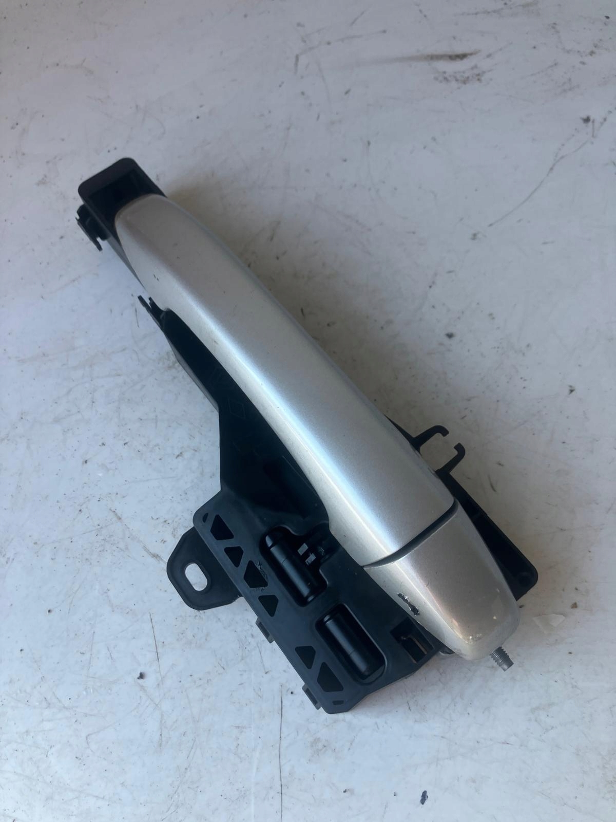 handle door left front RENAULT CLIO V TED69