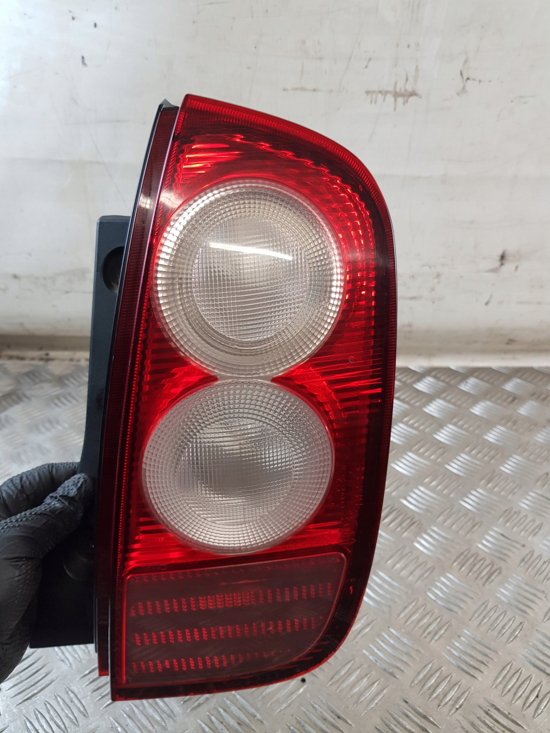 light right rear part NISSAN MICRA K12 EUROPA