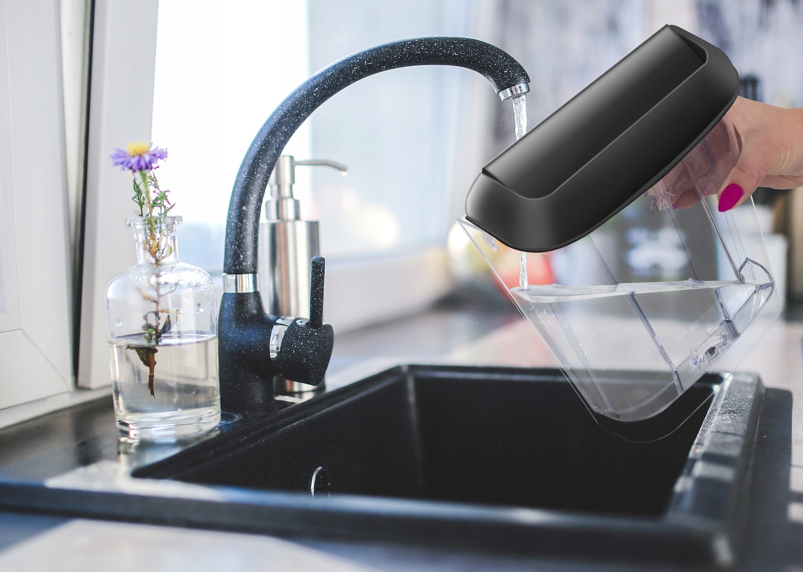 Ciśnieniowy Ekspres do kawy Yoer 1100W 20bar 10kaw Wbudowany młynek nie