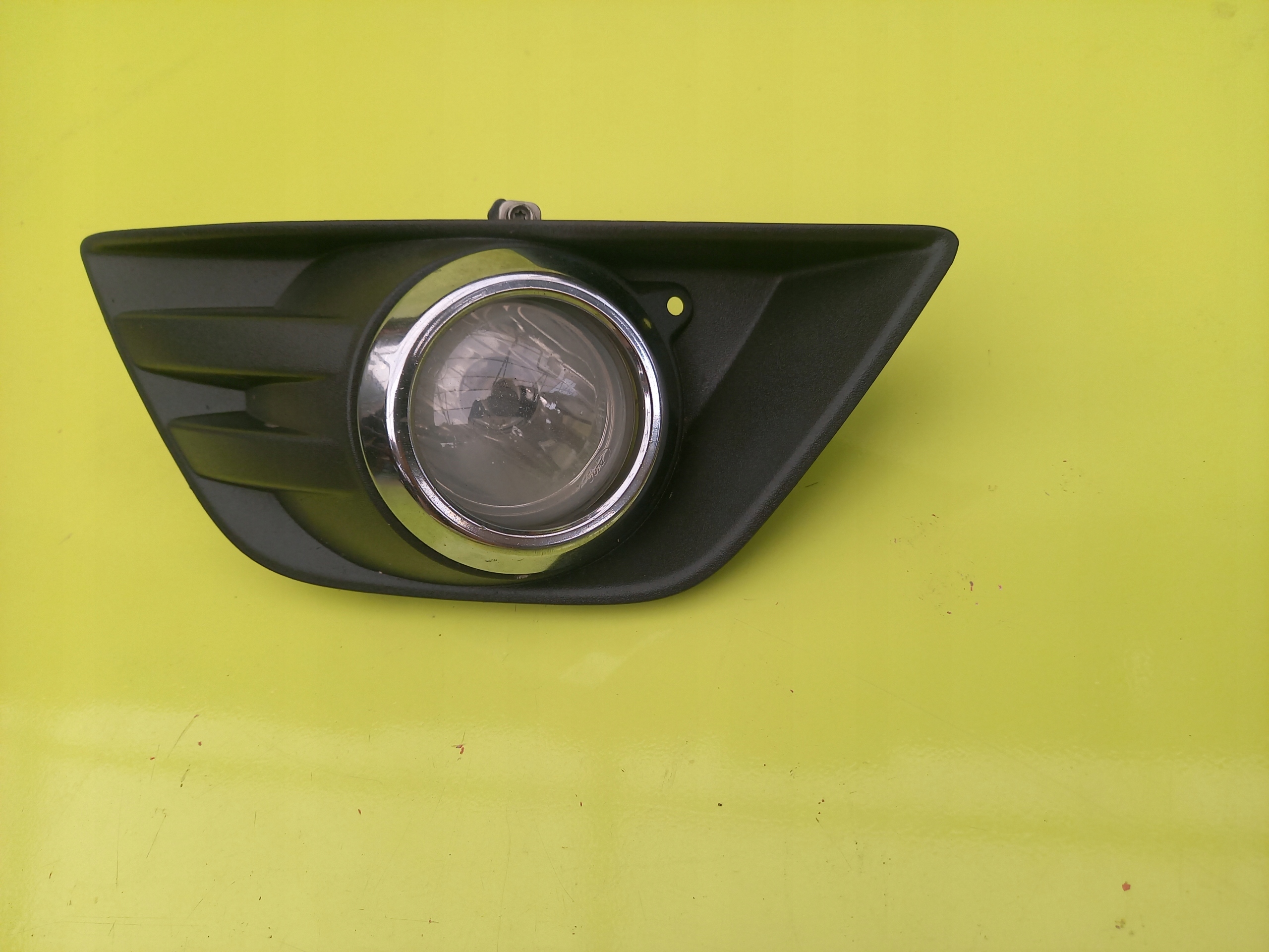 ГАЛОГЕННАЯ РАМКА PP ПРАВАЯ ПЕРЕДНЯЯ ДЛЯ FORD KUGA MK1 08R