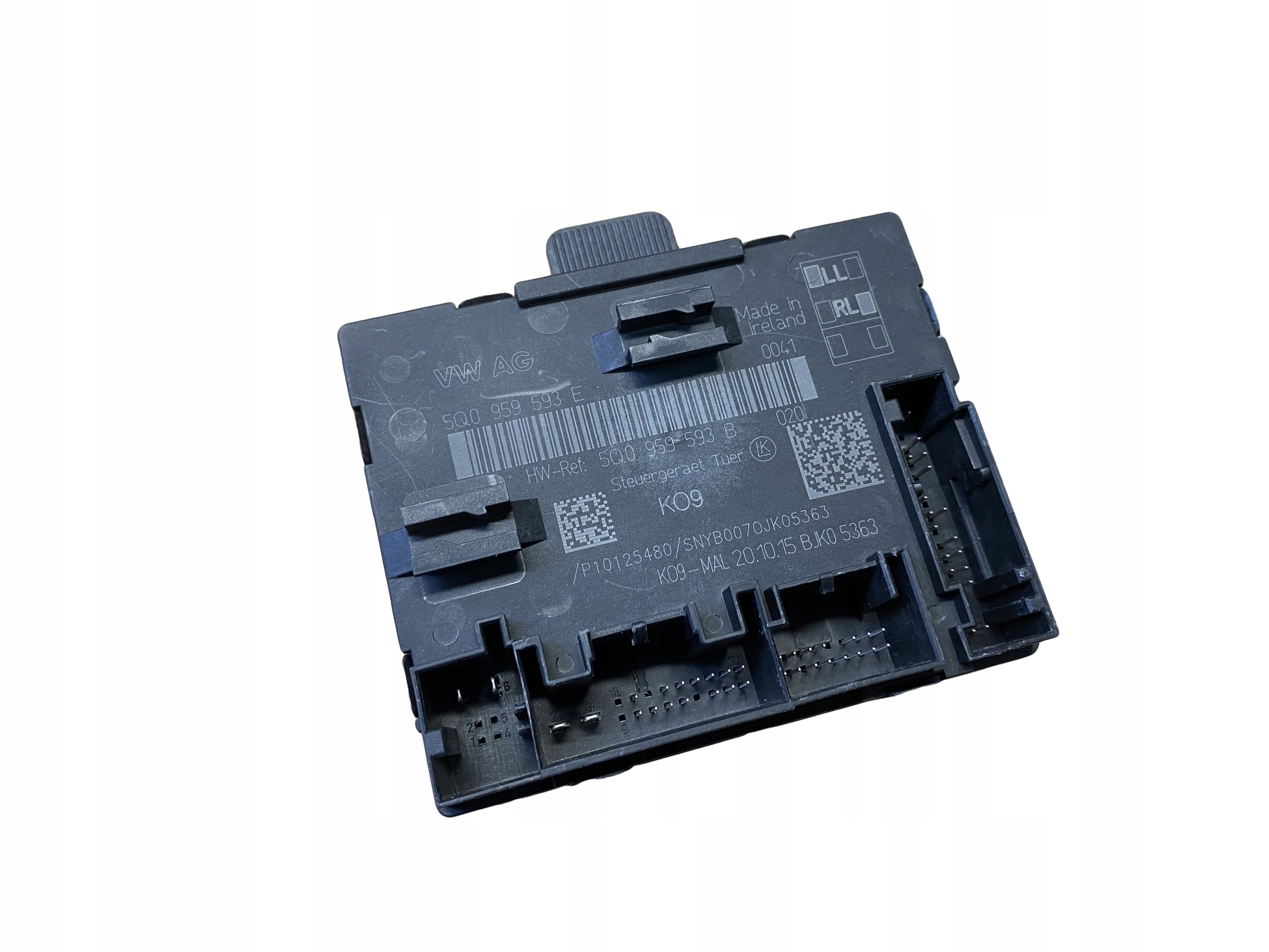 AUDI A3 8V control unit module door left 5Q0959593E