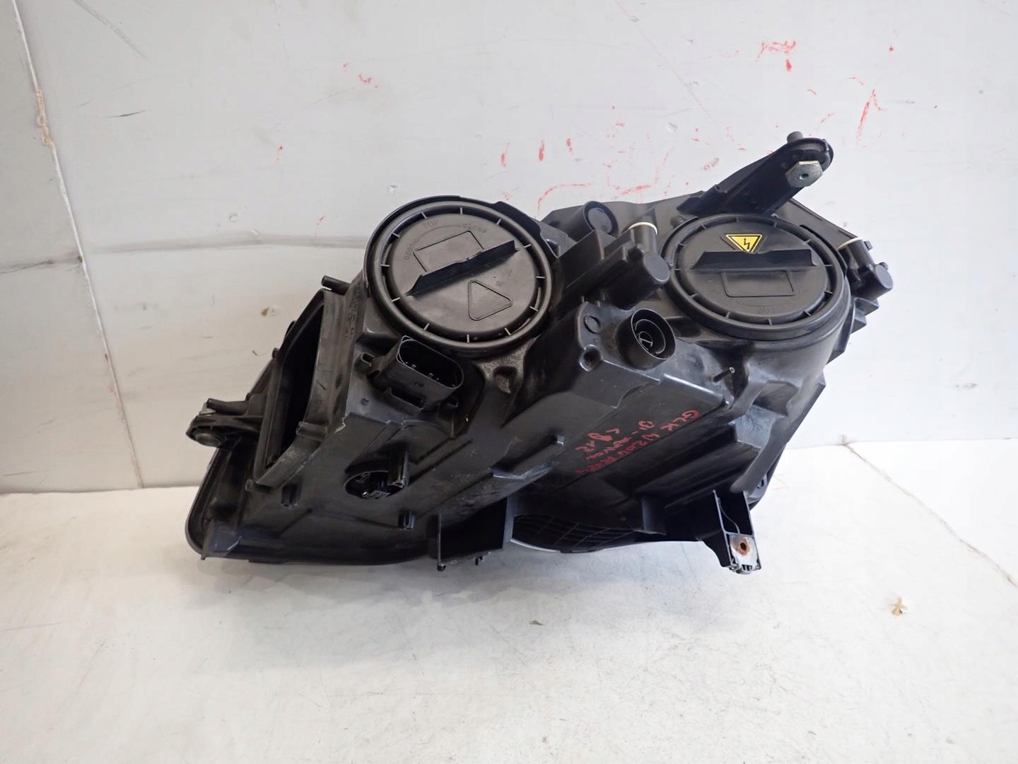 light front right MERCEDES GLK W204 LIFT 2012- BI-XENON A2048201639
