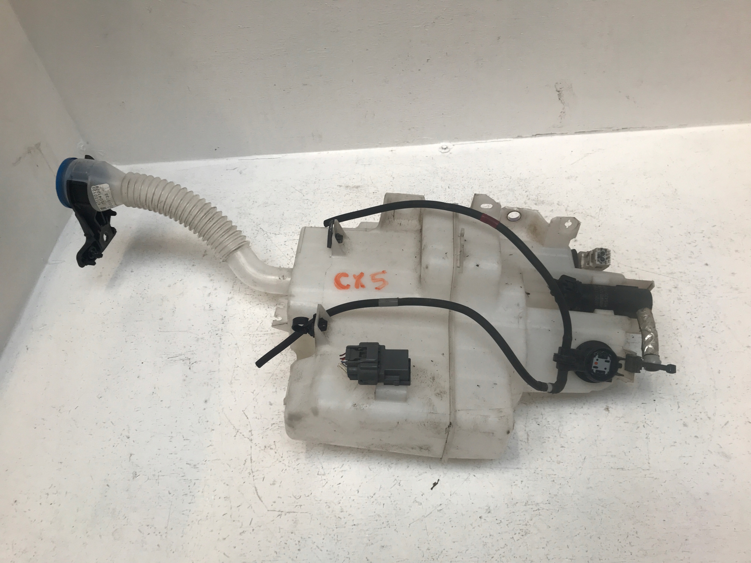 mazda CX5 II бачок омывателя