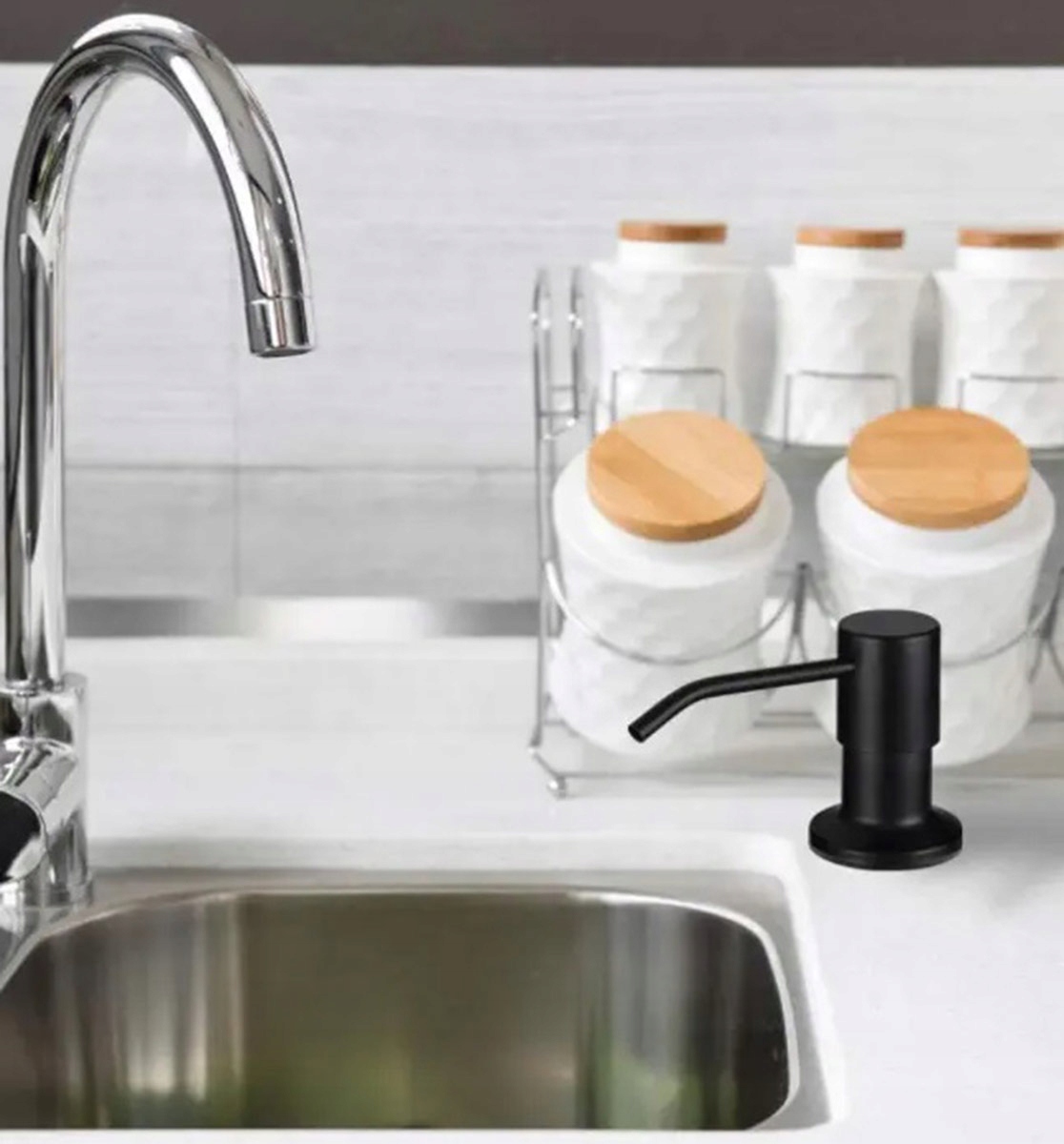 DOZOWNIK DO ZLEWOZMYWAKA ZLEWU 300ML CZARNY AG932 Kolor pompki czarny