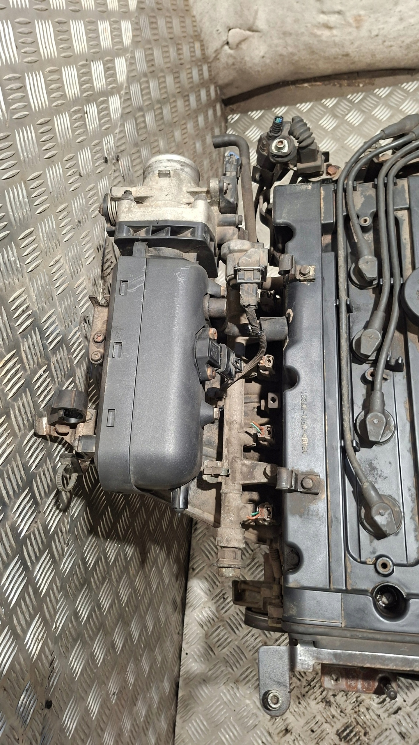 engine pillar HYUNDAI COUPE II 1.6 G4ED