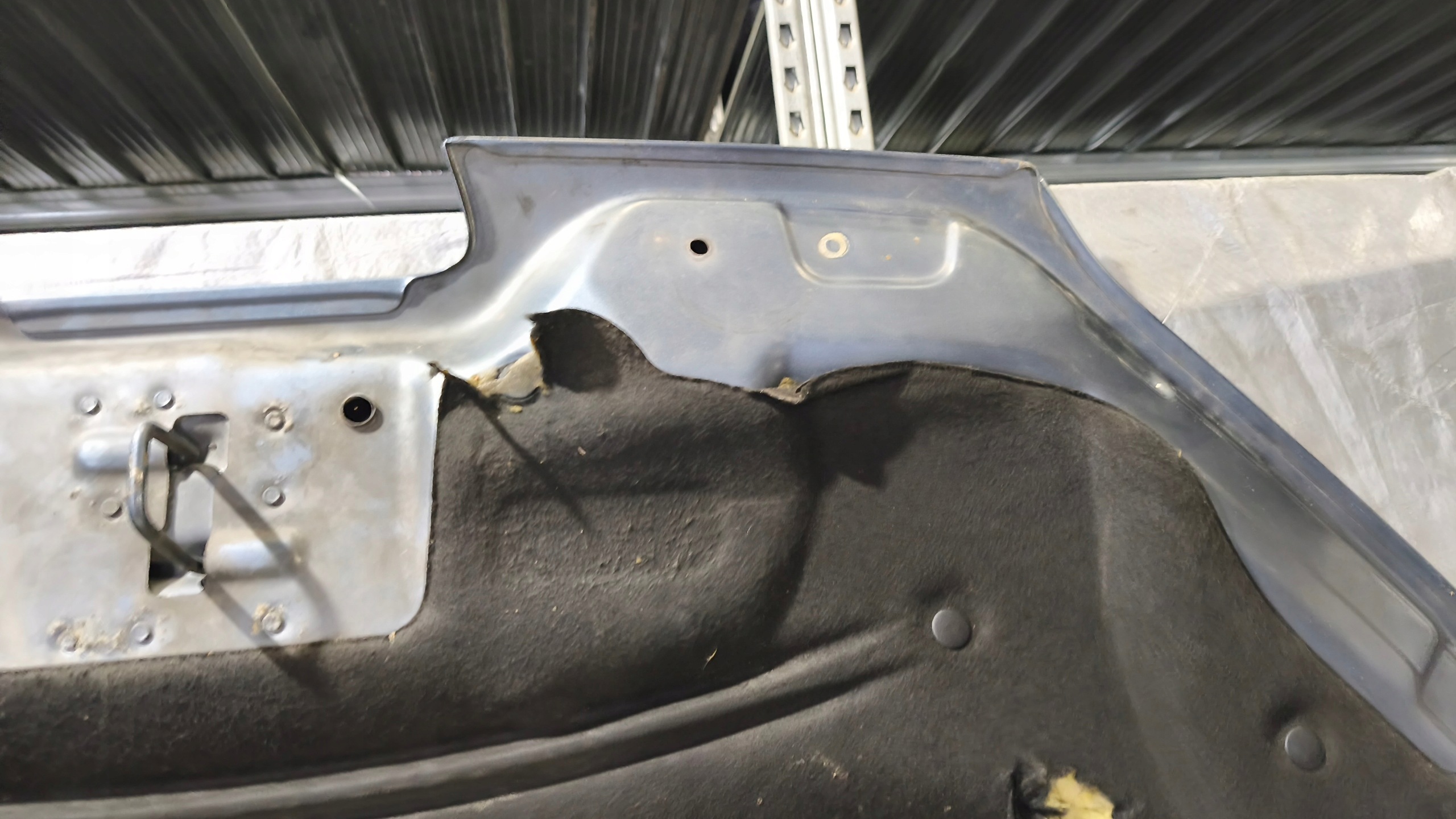 Capot PEUGEOT 407 K: EZWD