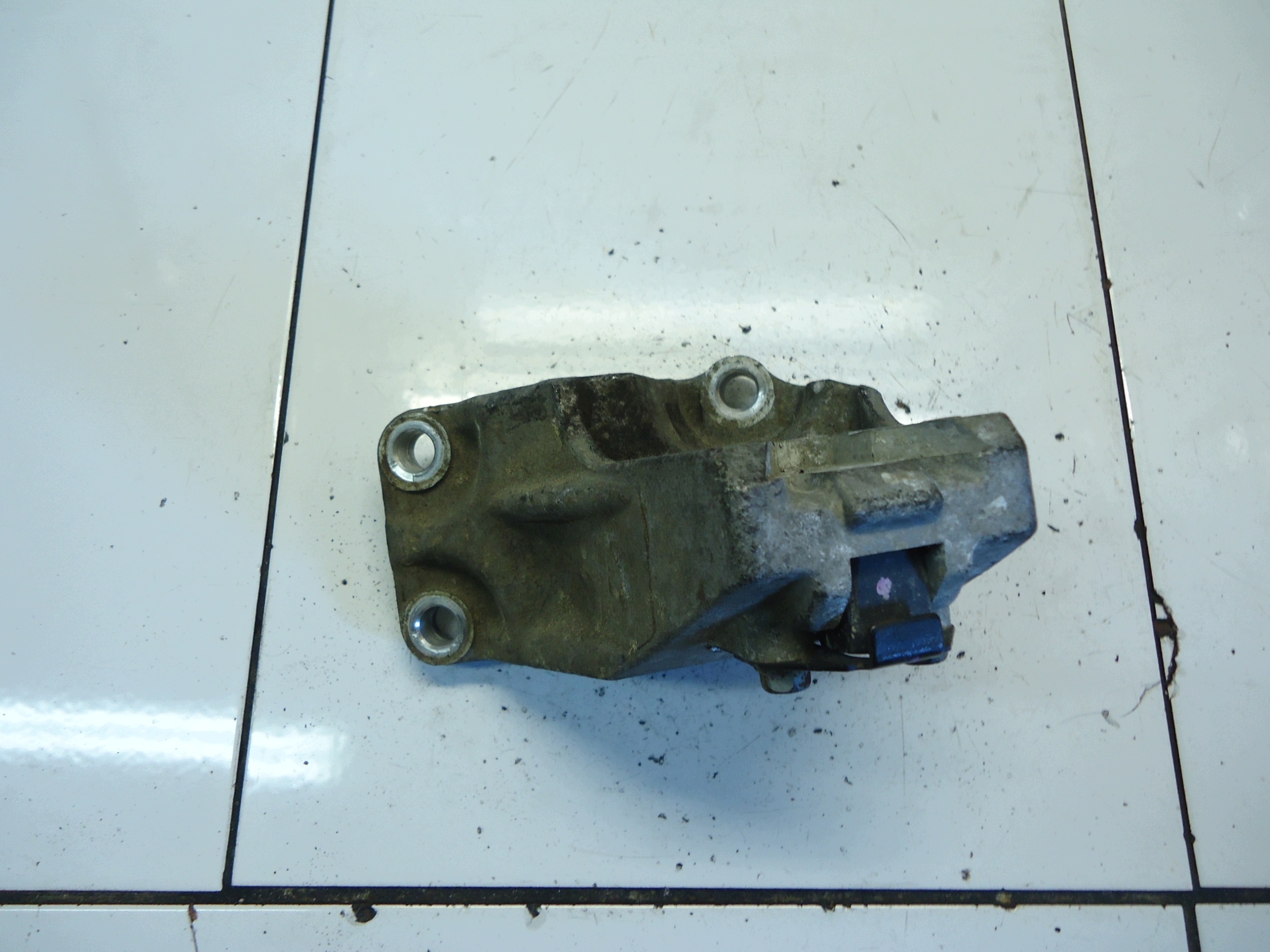 HYUNDAI I40 KIA OPTIMA 1.7 CRDI D4FD engine mount