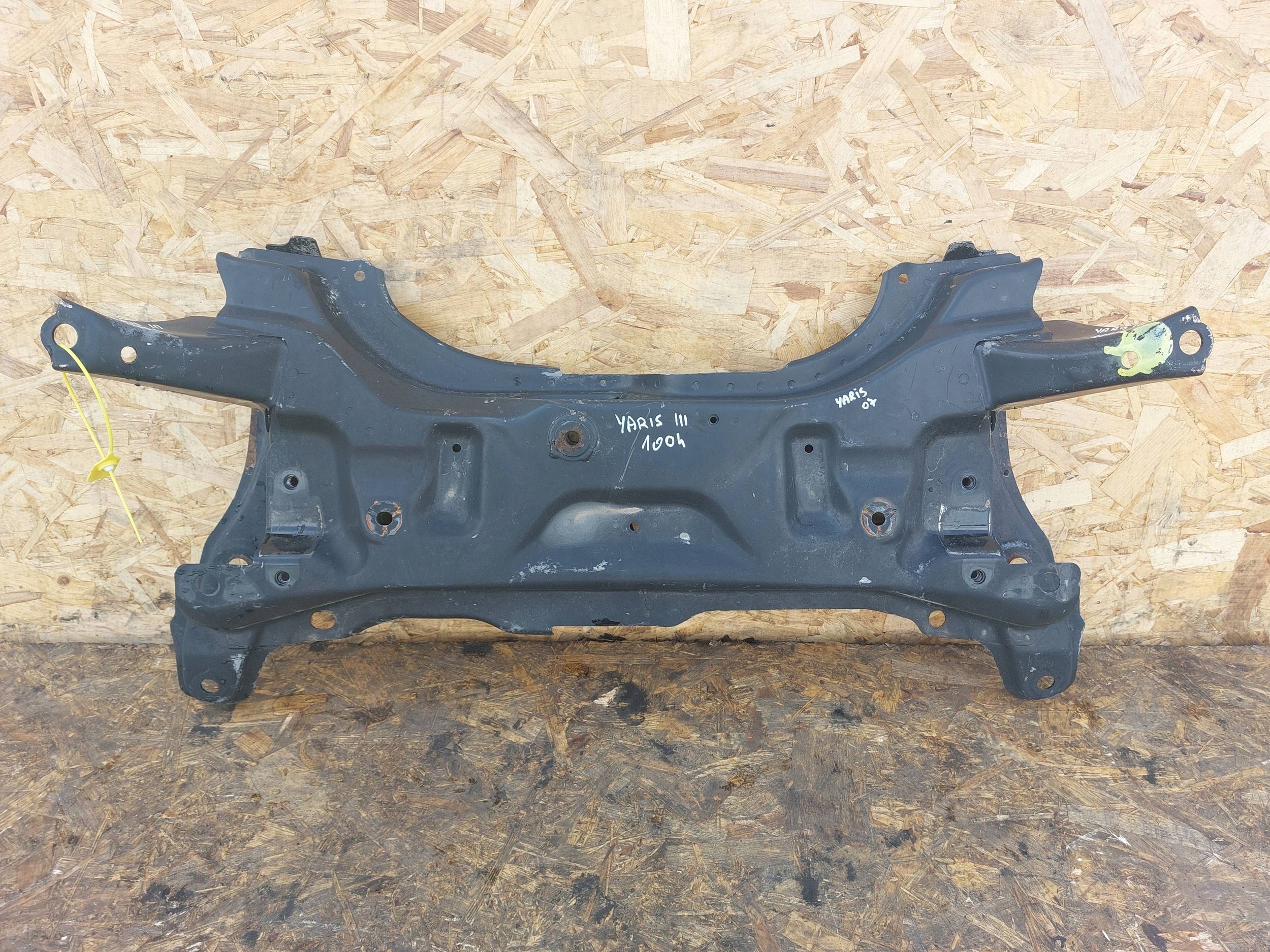axle beam axle beam subframe TOYOTA YARIS III 11-20
