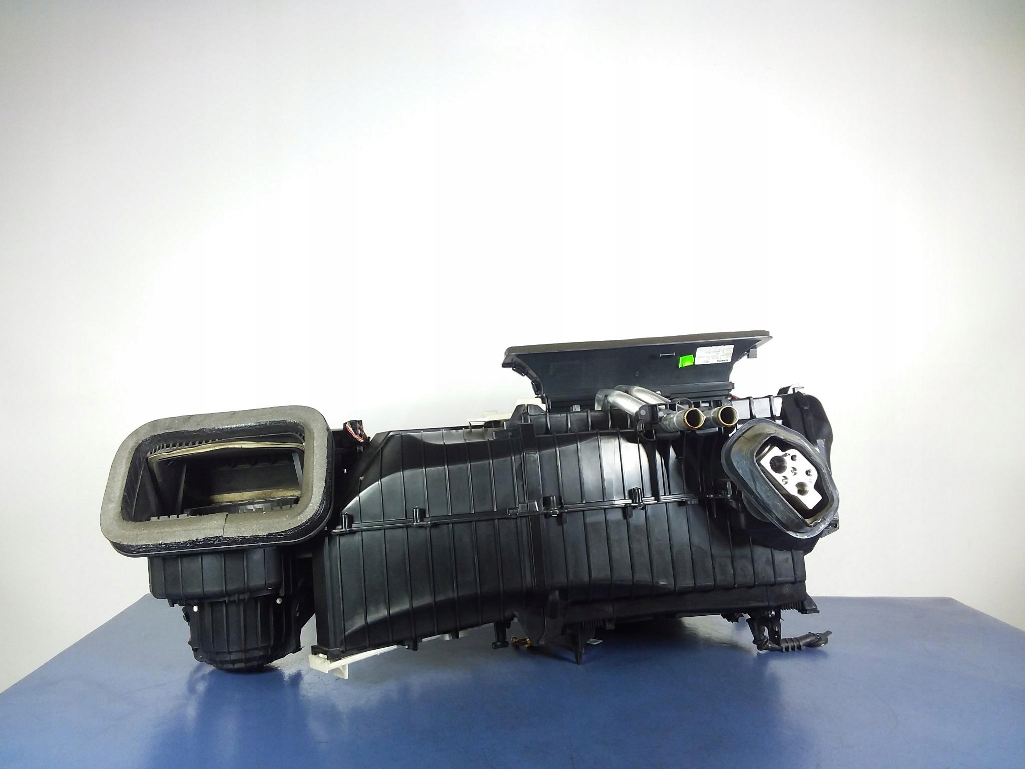 Audi A4 B8 радиатор отопителя 8T1820005A