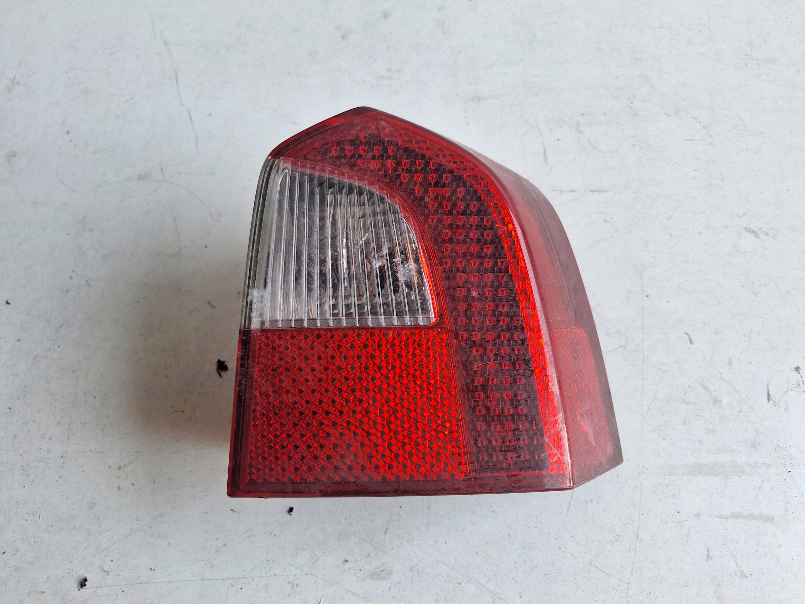 VOLVO V70 III 07-13 light right rear part LED