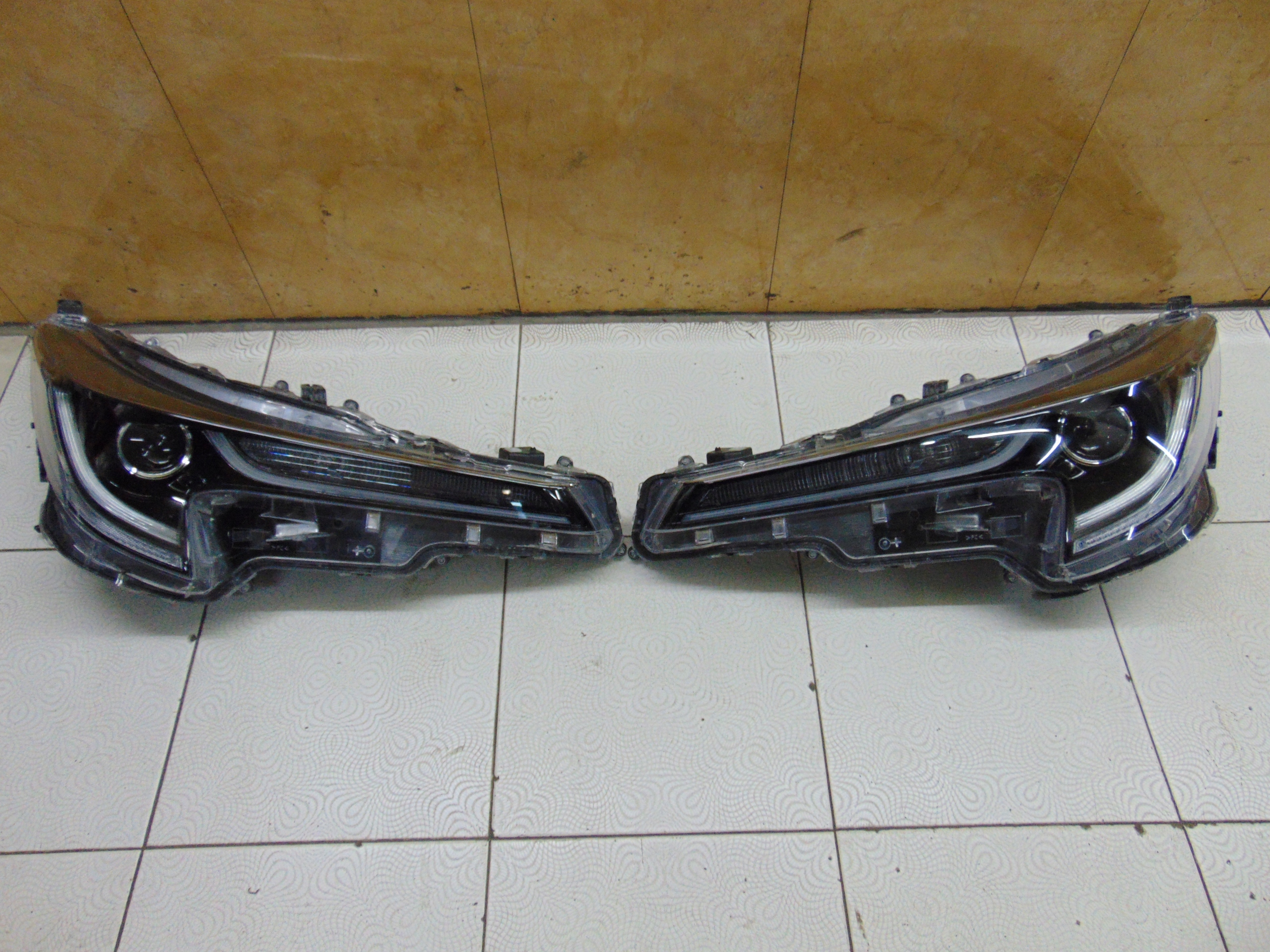 Frontscheinwerfer Toyota Corolla E210 LED Links Scheinwerfer Headlight - Thumbnail 1
