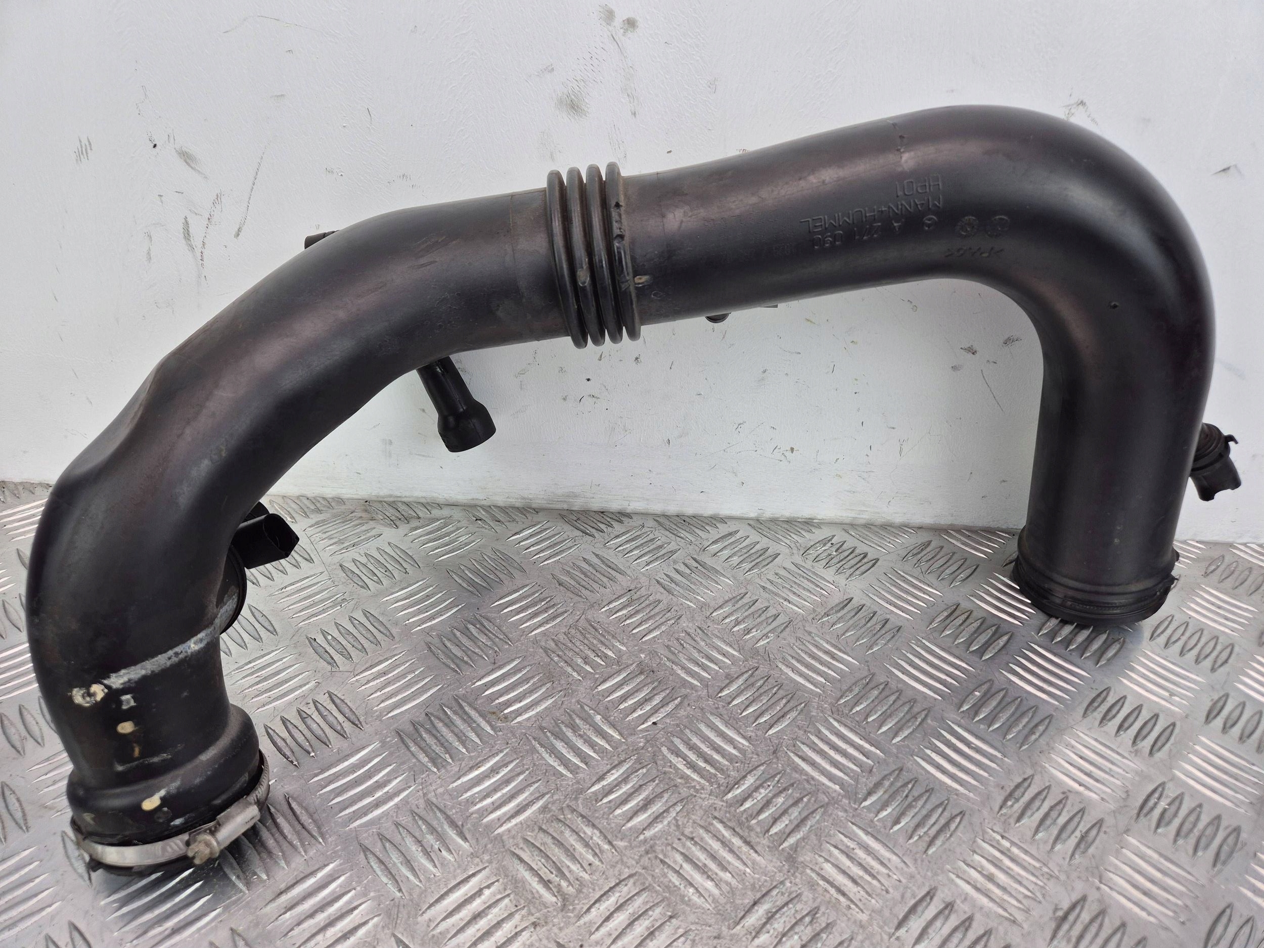 Mercedes C250 CGI W204 pipe air hose A2710901829