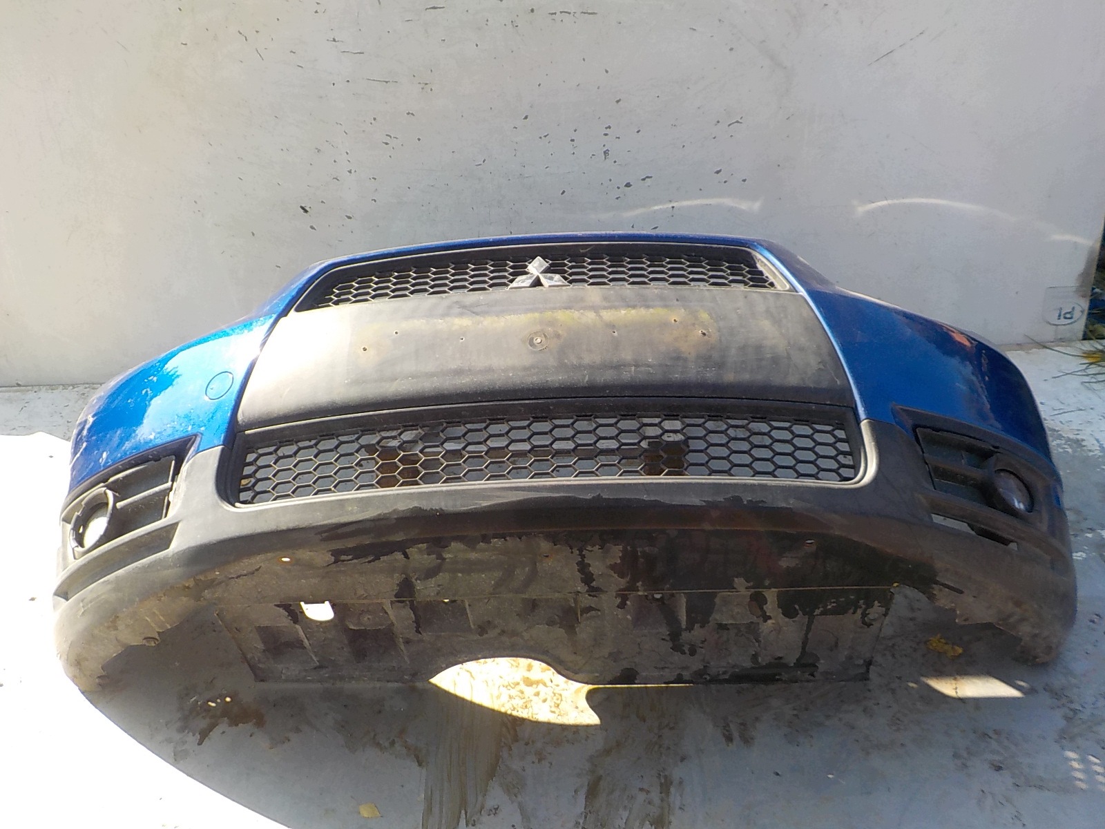 868 MITSUBISHI COLT VI LIFT bumper front front