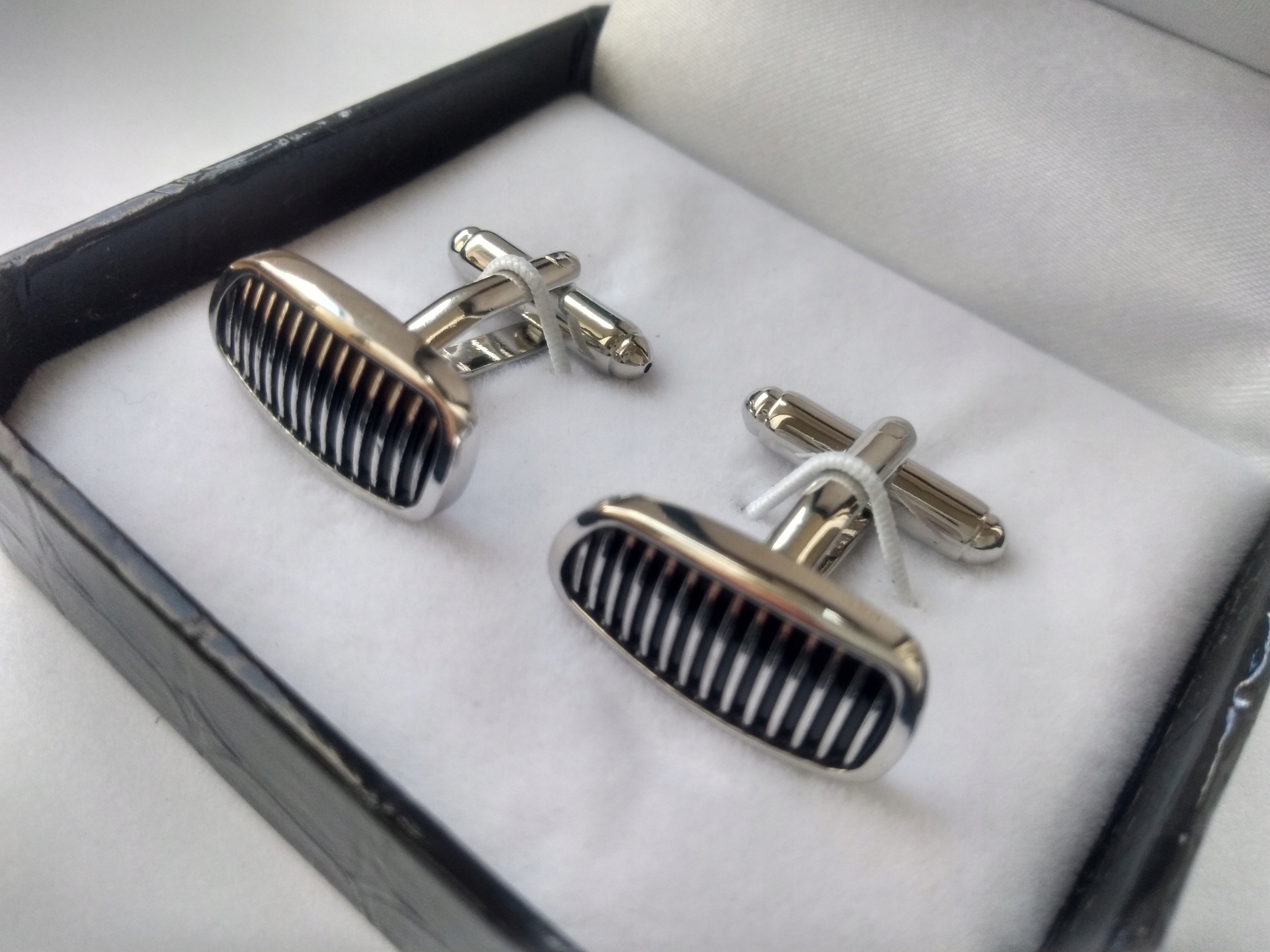 Exciting manžetové knoflíčky na košili Exc Gril Atrapa Ledvina Bmw Schránka