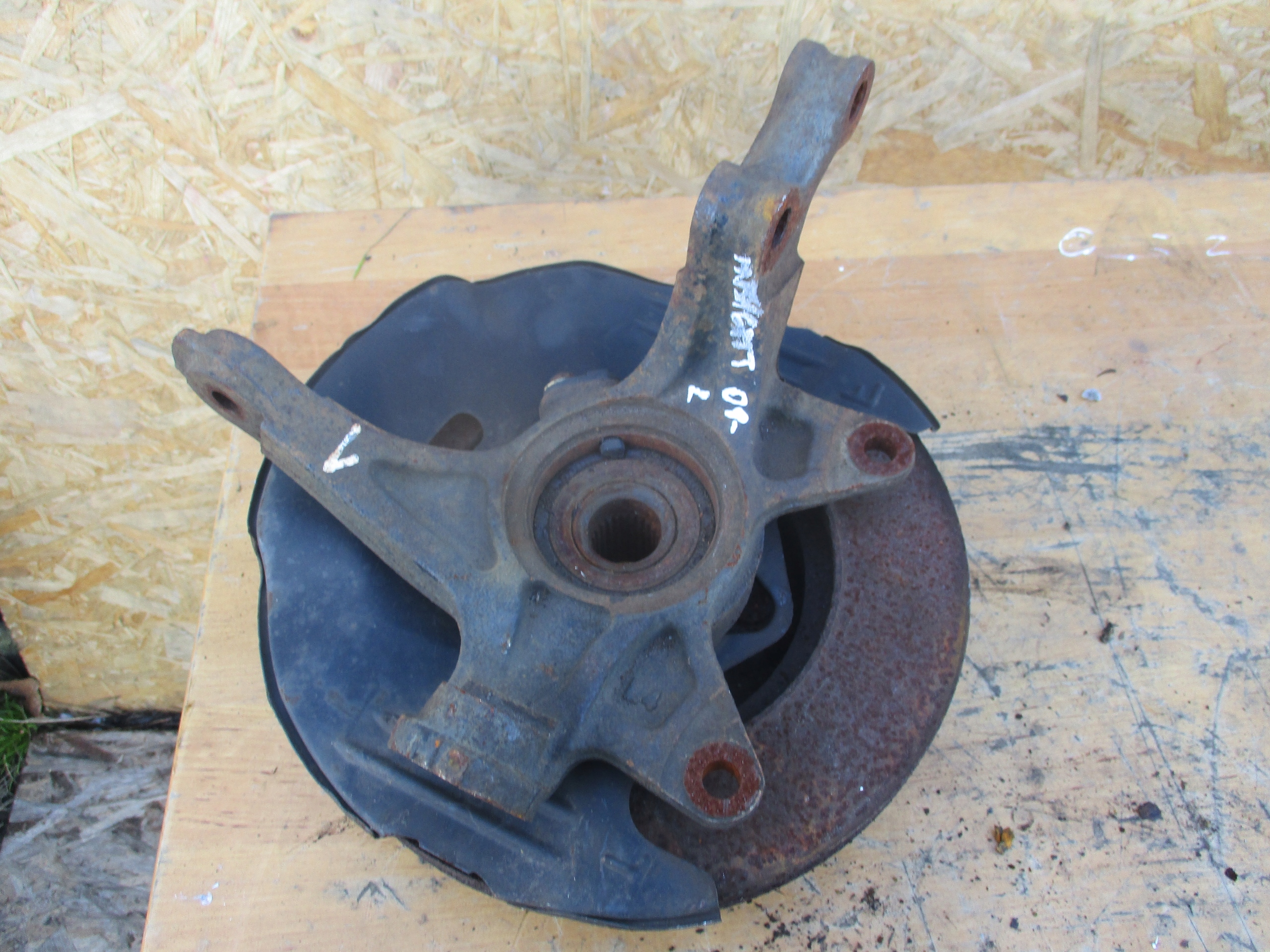 swing front left Honda Insight 09