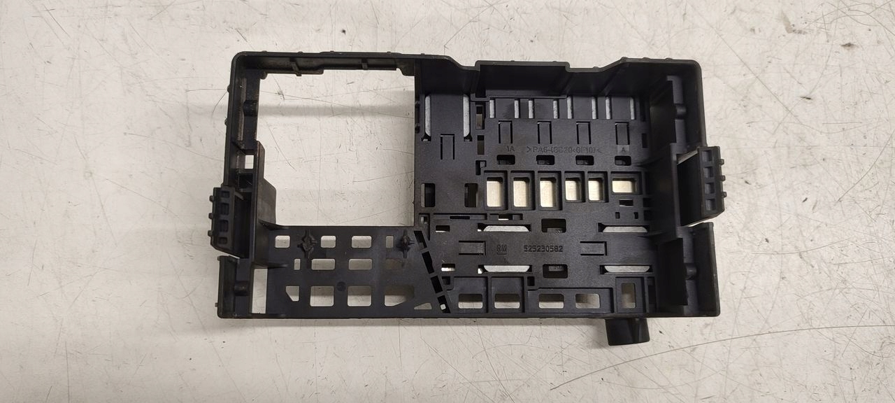 Module fusibles Opel Insignia 2,0 CDTI
