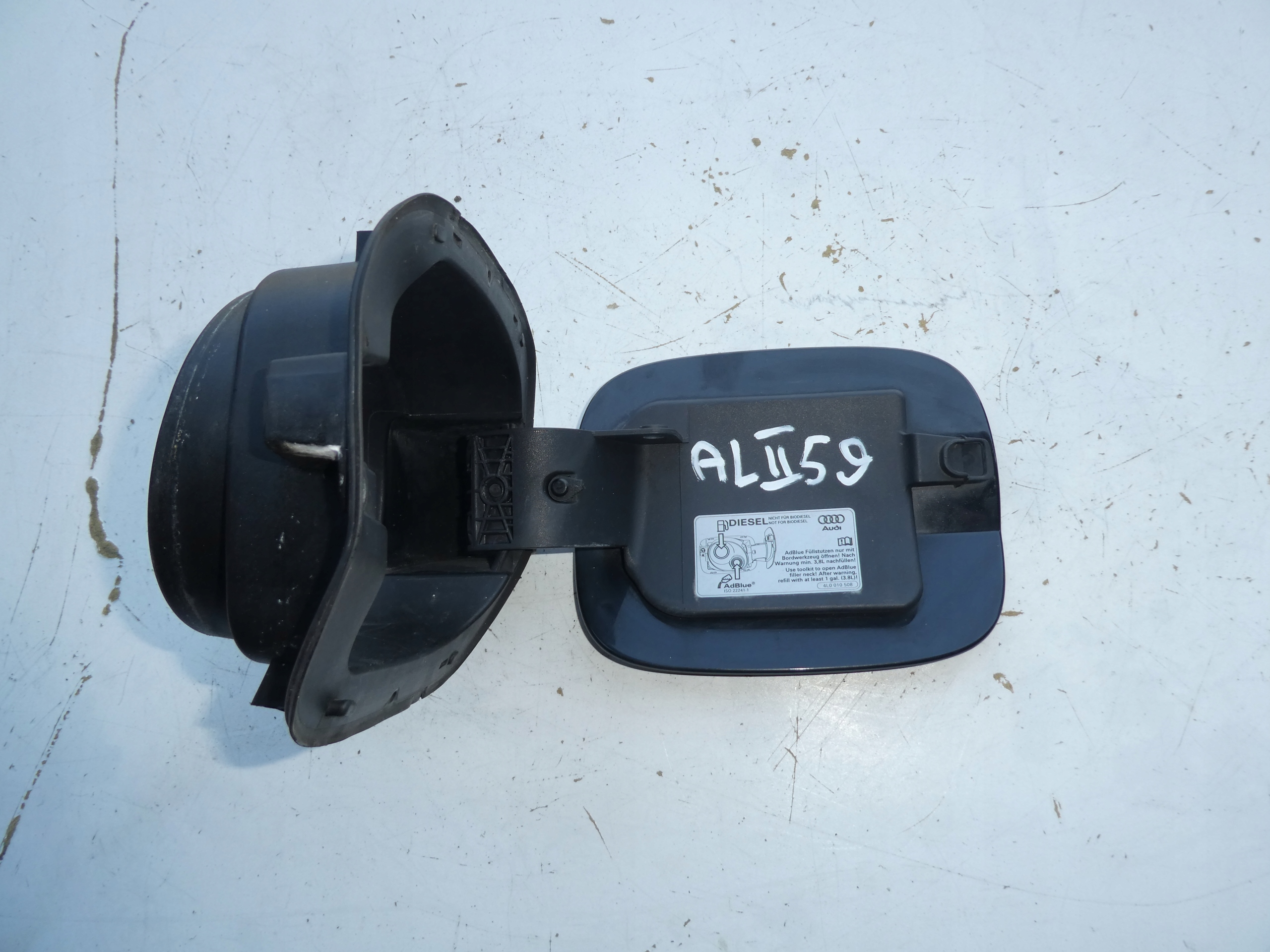 Tankklappe des Kraftstoffsbehälters WLEW AUDI Q5 4L0010508