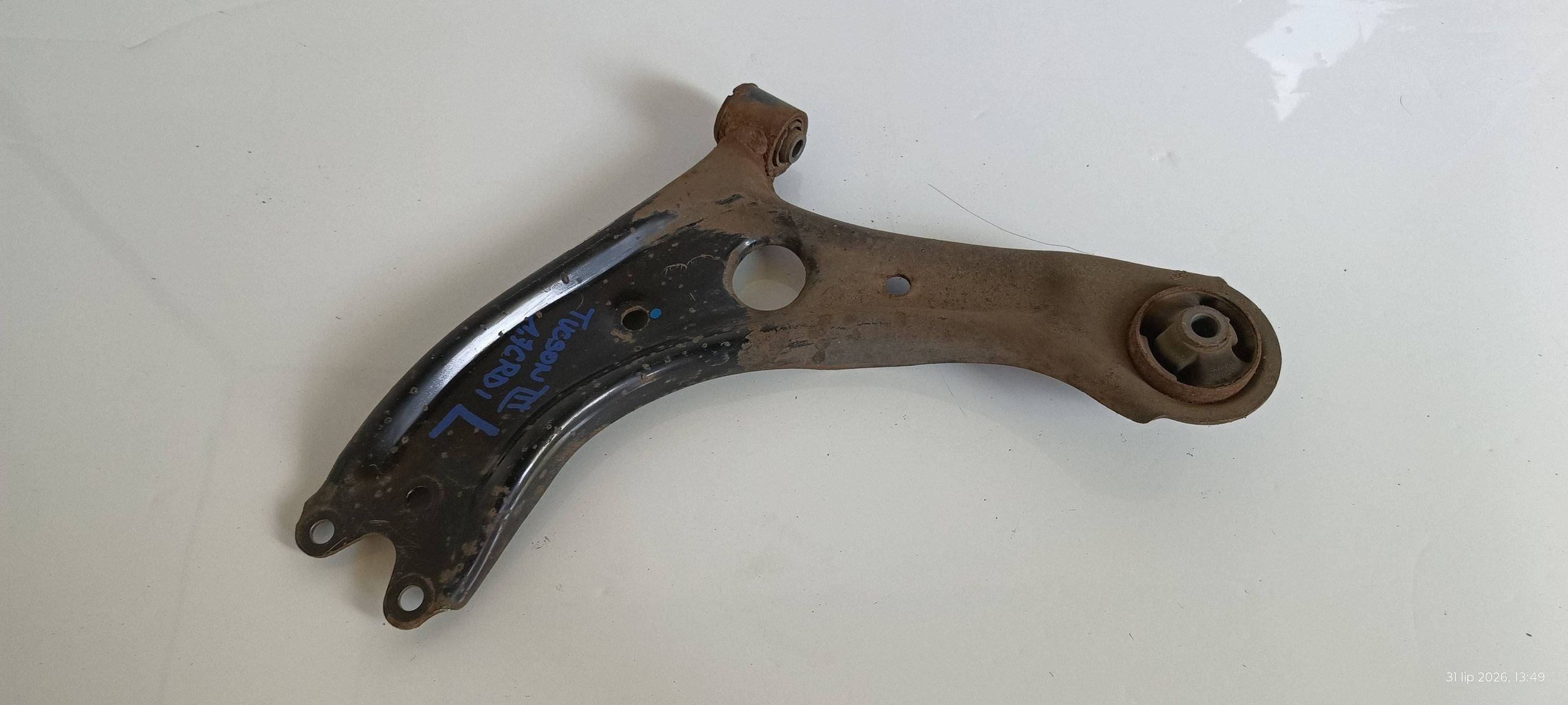 HYUNDAI TUCSON III KIA SPORTAGE IV arm left front 2015