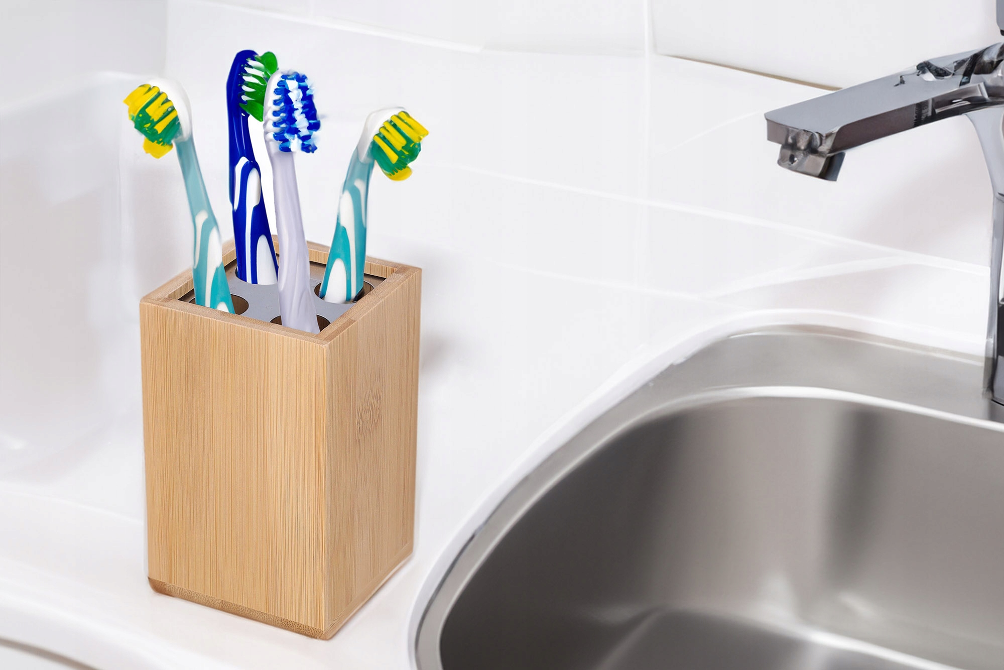 Kubek na szczoteczki do zębów pojemnik organizer Wysokość maksymalna 11 cm