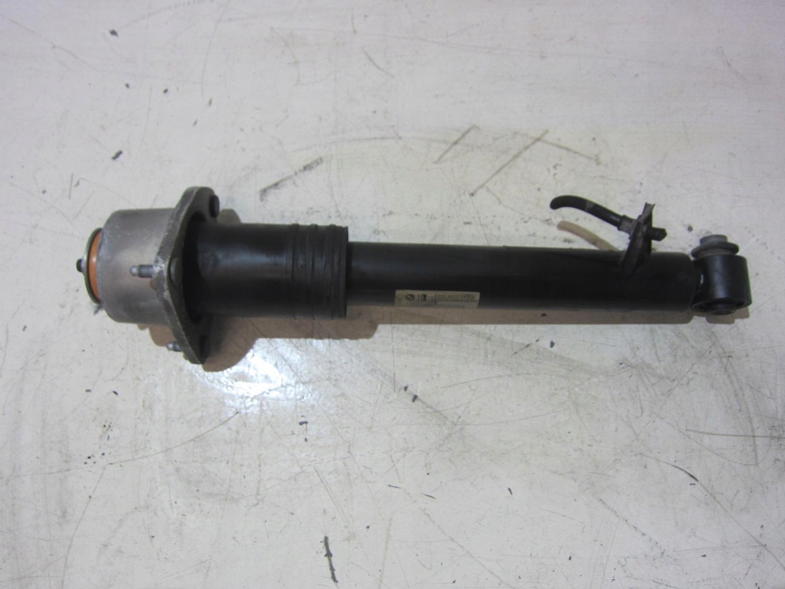 BMW E70 X5 Stoßdämpfer hinten heck 6781922 PARA