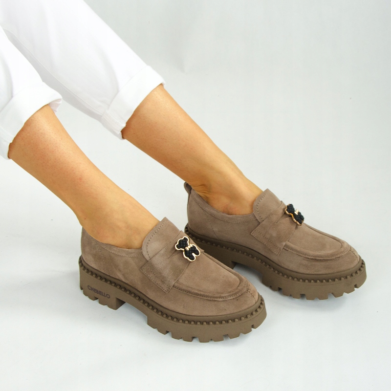 CHEBELLO 4241 MOKASYNY Z OZDOBĄ SKÓRA ZAMSZ BEŻOWE 38 Marka CheBello