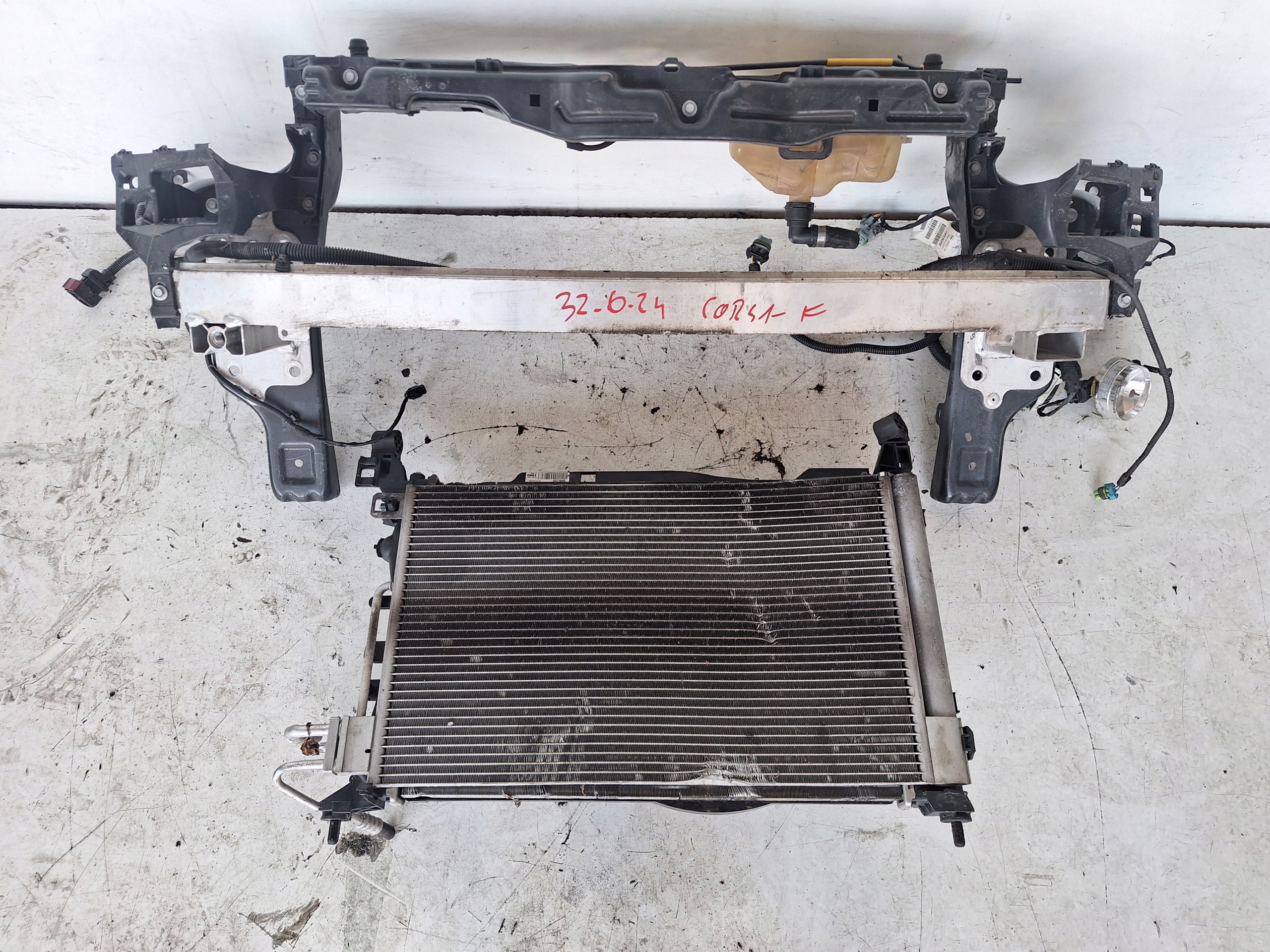 OPEL CORSA E 14-19 support panel for radiators petrol