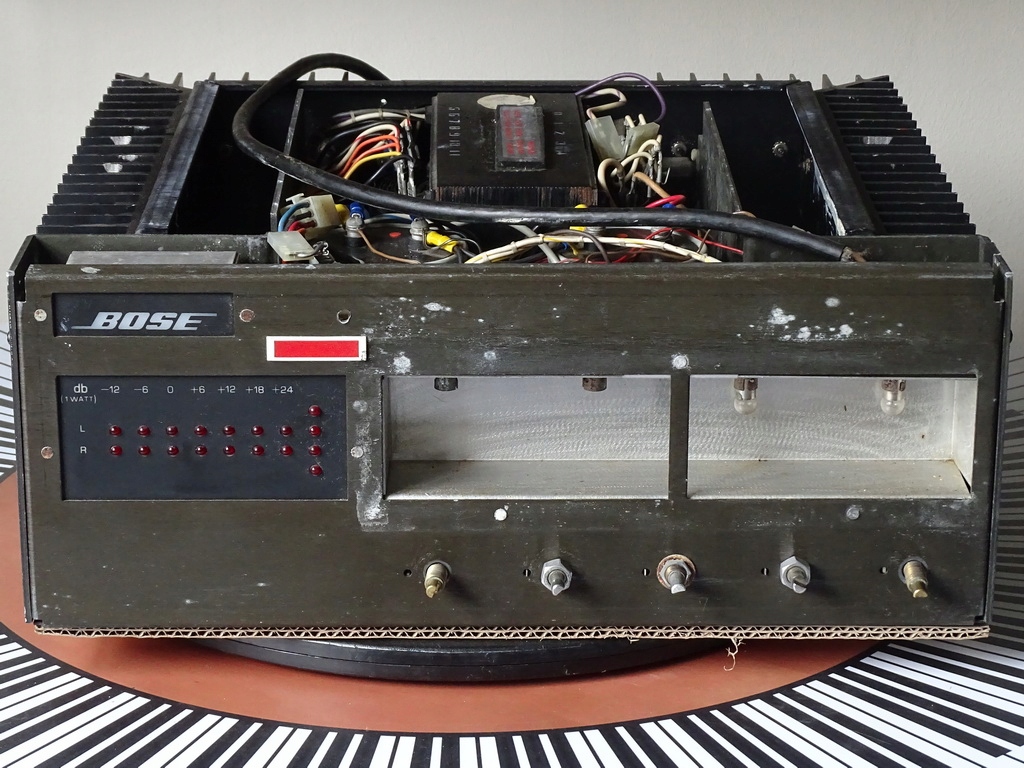 Końcówka mocy Bose 1801