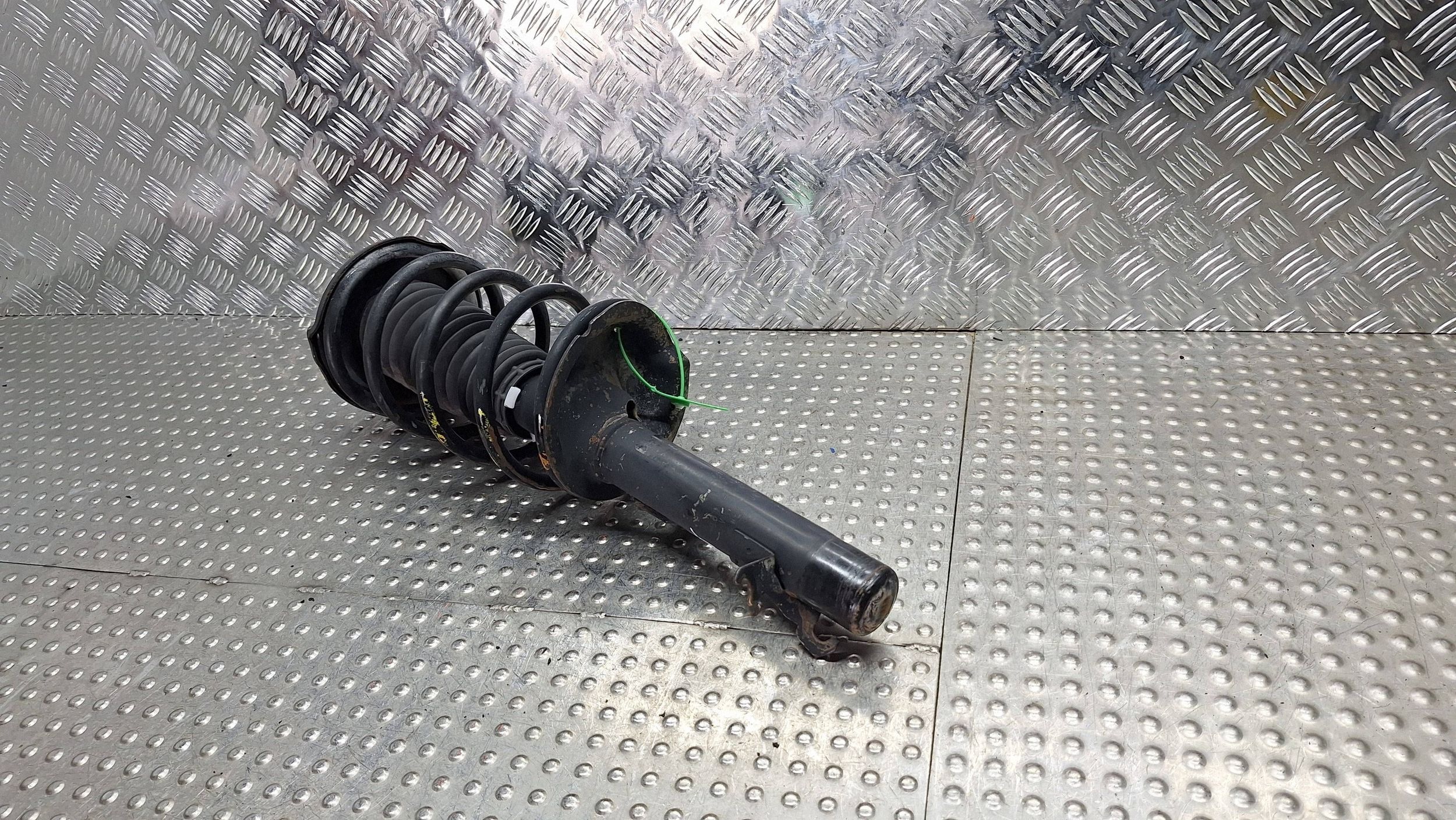 shock absorber left front 98AG-18K001-NC FORD FOCUS MK1