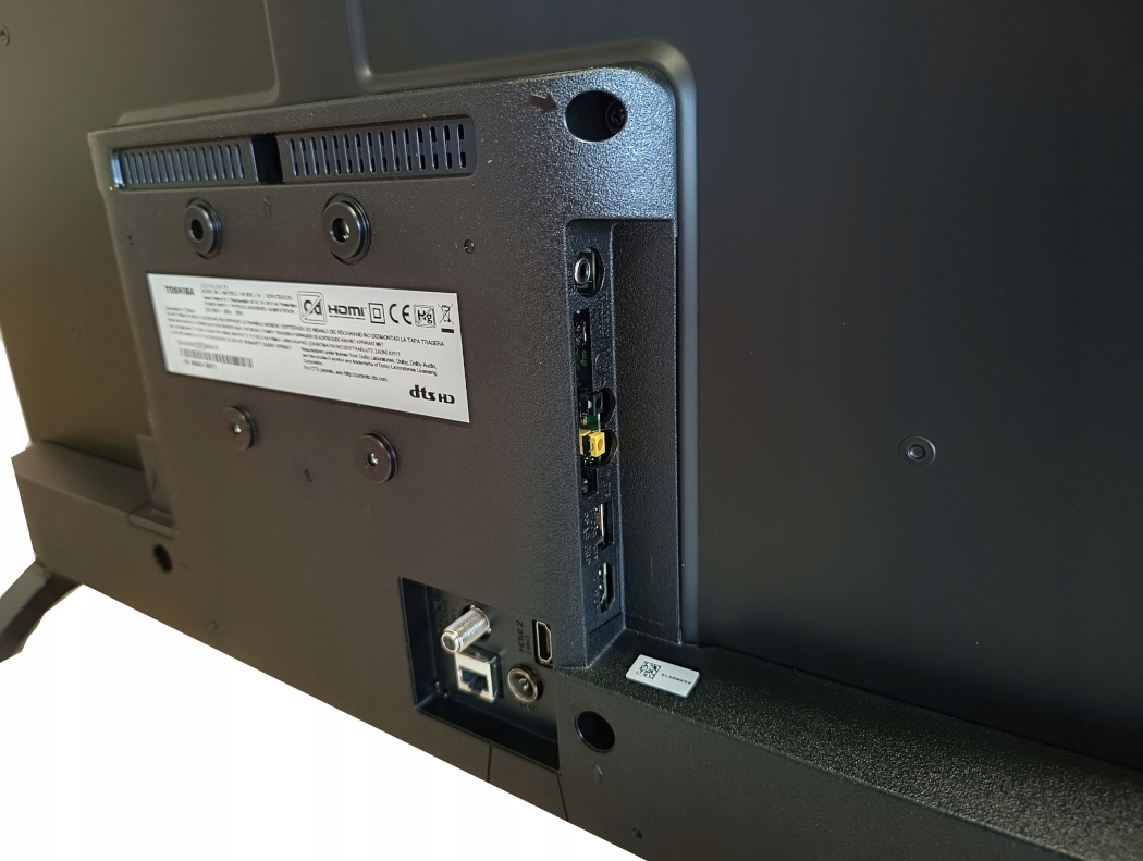 Telewizor Smart TV LED 32" TOSHIBA 32WV2E63DG VIDAA DVBT2 PVR Bluetooth HDR Format HD HD Ready