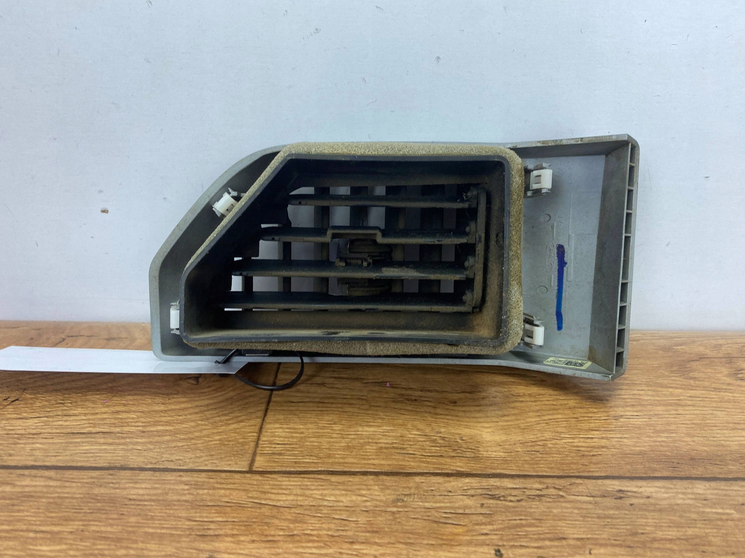 grid air conditioning devices side of the dashboard Ford F150 2015+