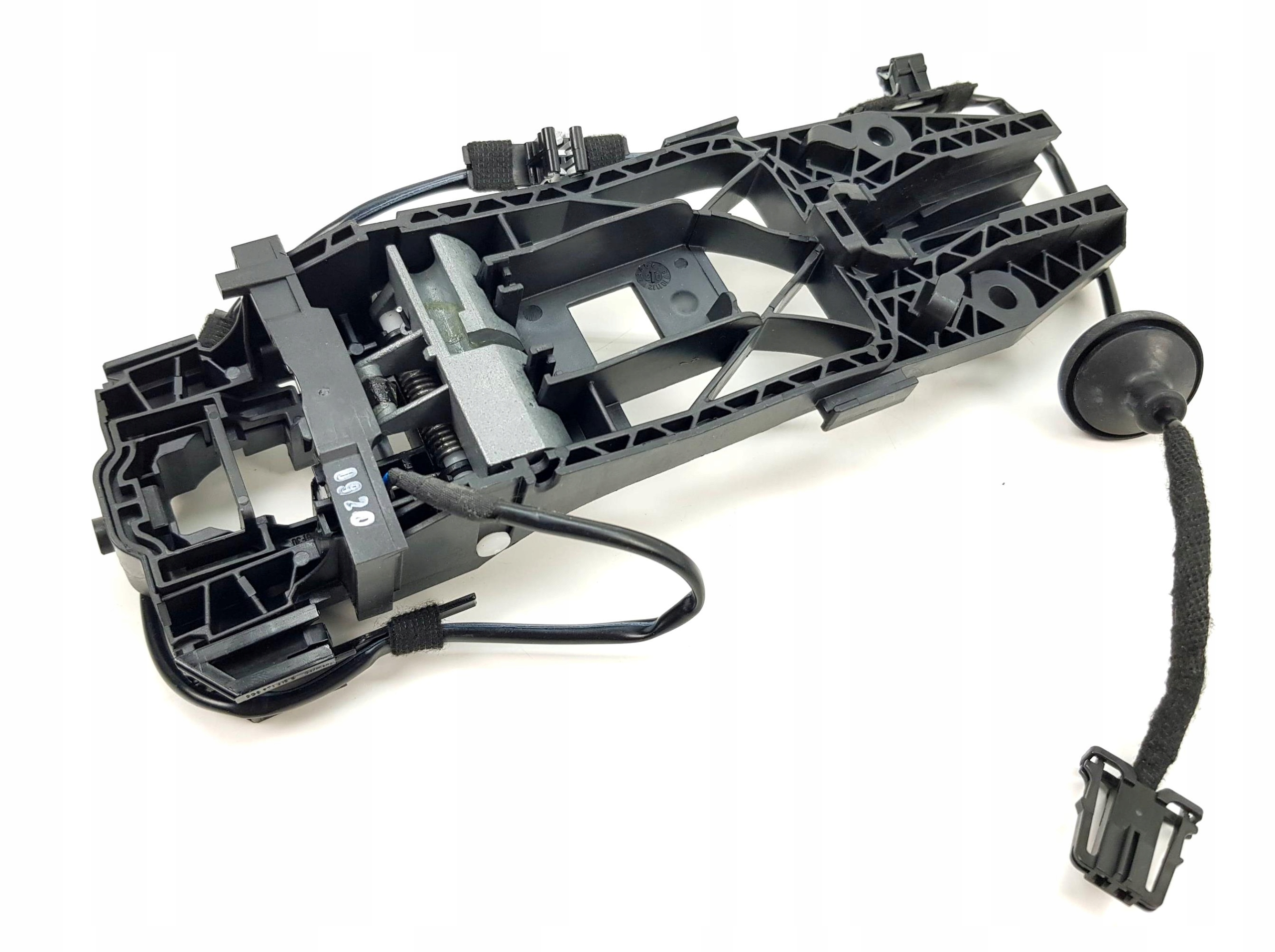 NOWE ORG MOCOWANIE KLAMKI PRAWY PRZOD VW ARTEON 3H Installation side front right