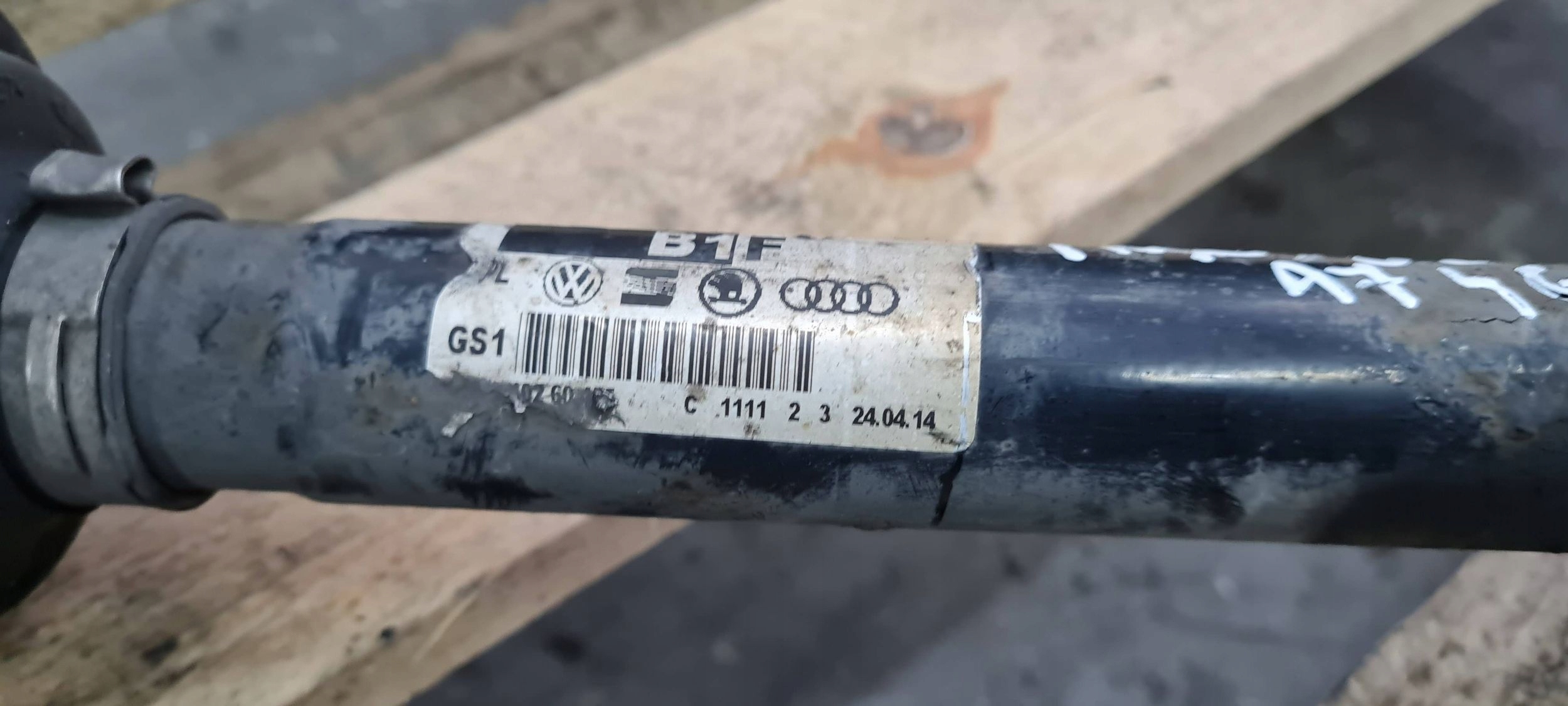 A7 4G semi-axis semi-axis left right front 3.0 TDI 4G0407271F A6 C7 4G