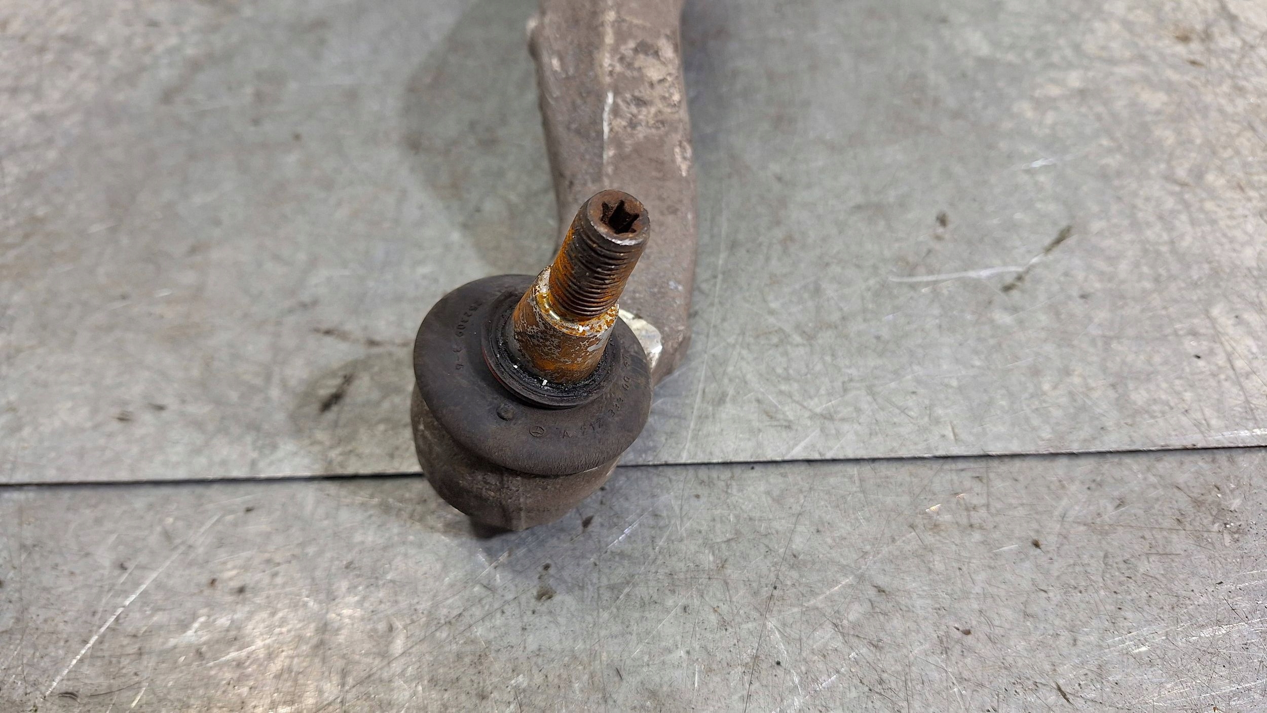 arm left front MERCEDES E-KLASA W212 2.2 CDI AMG E63