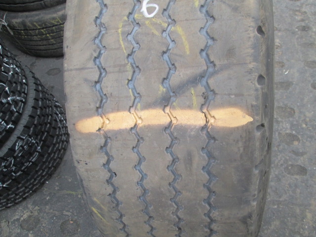 385 / 65R22,5 Continental HTR полуприцеп TIR б / у