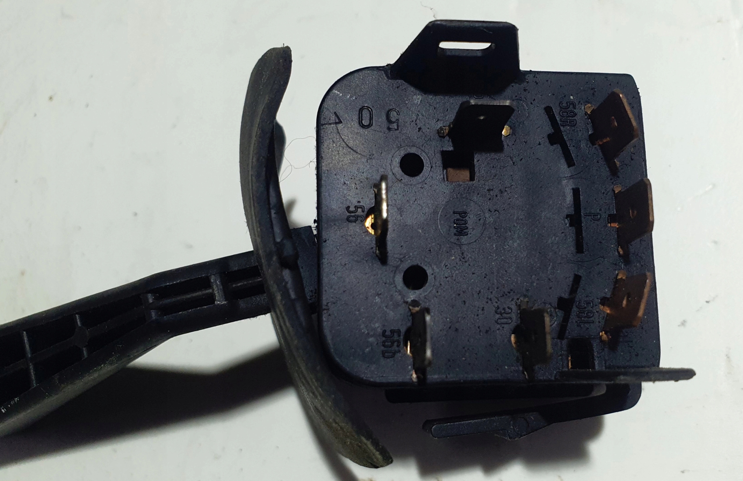OPEL KADETT E 89-93 Bouton Indicateurs de direction MANETKA OE 90221174