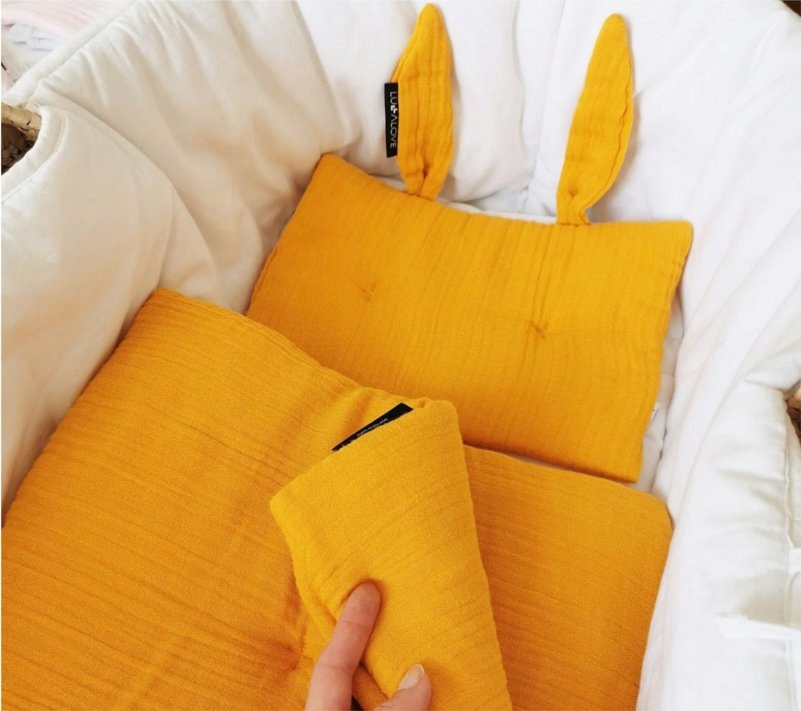 LULLALOVE KOŁDERKA DO WÓZKA MUŚLIN 65x70 MANGO Bohater brak