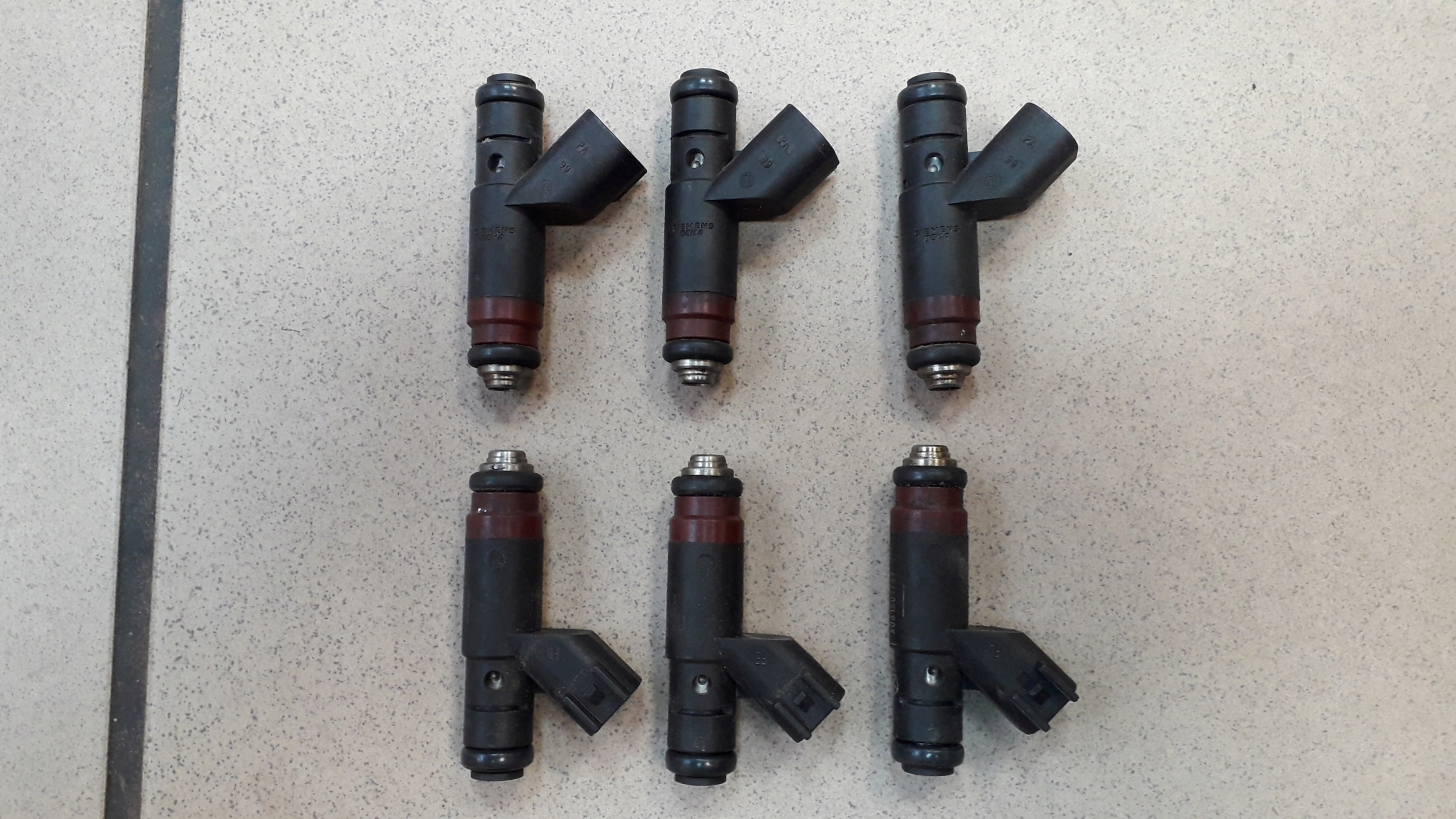 CHRYSLER 300M i DODGE 2,7 WTRYSKIWACZ 04591306AB