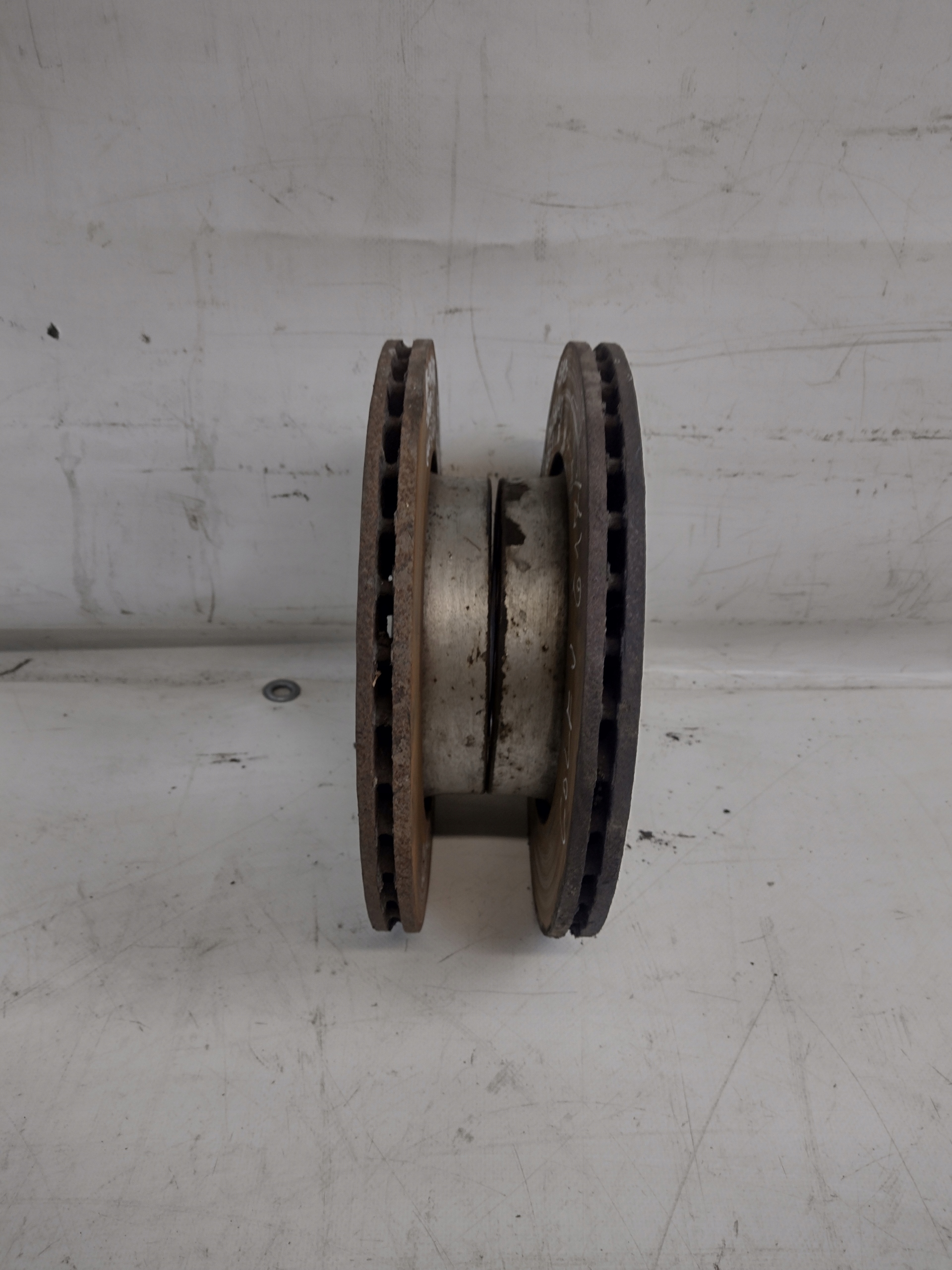 discs brake 2SZT. front 280MM VOLKSWAGEN GOLF 5 V 1.6B 06r.