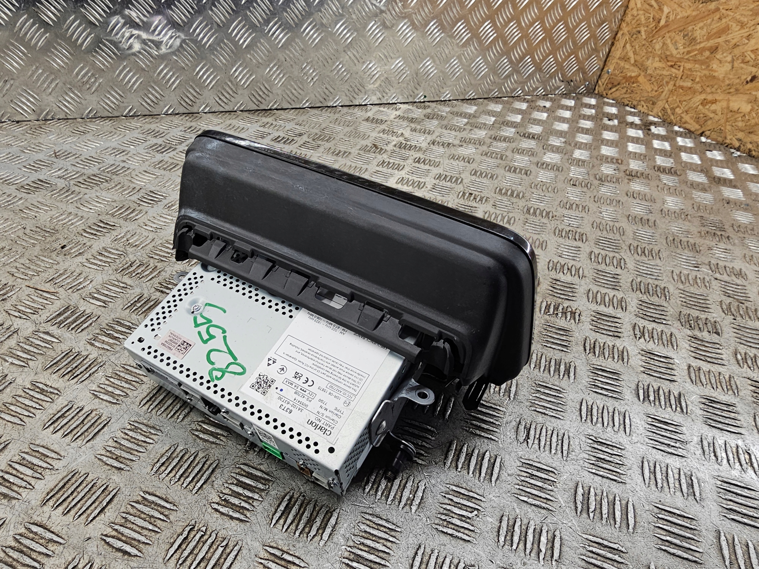SUZUKI SX4 S-CROSS RADIO Navigation 3A102-63T30