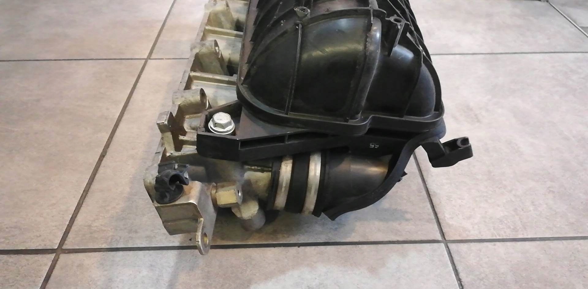 Alfa Romeo OE 55264155 коллектор Впускный