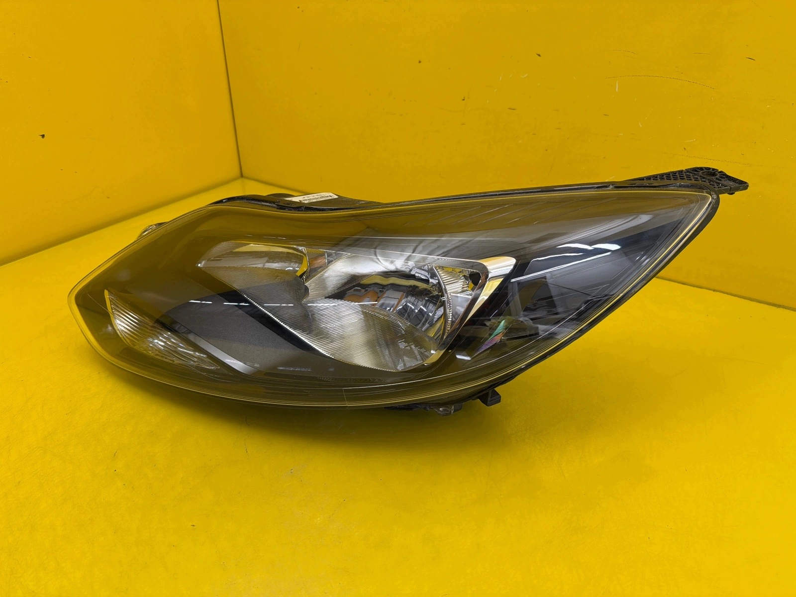 light left Ford Focus MK3 BM51 2010-2014 BM51-13W030-RB