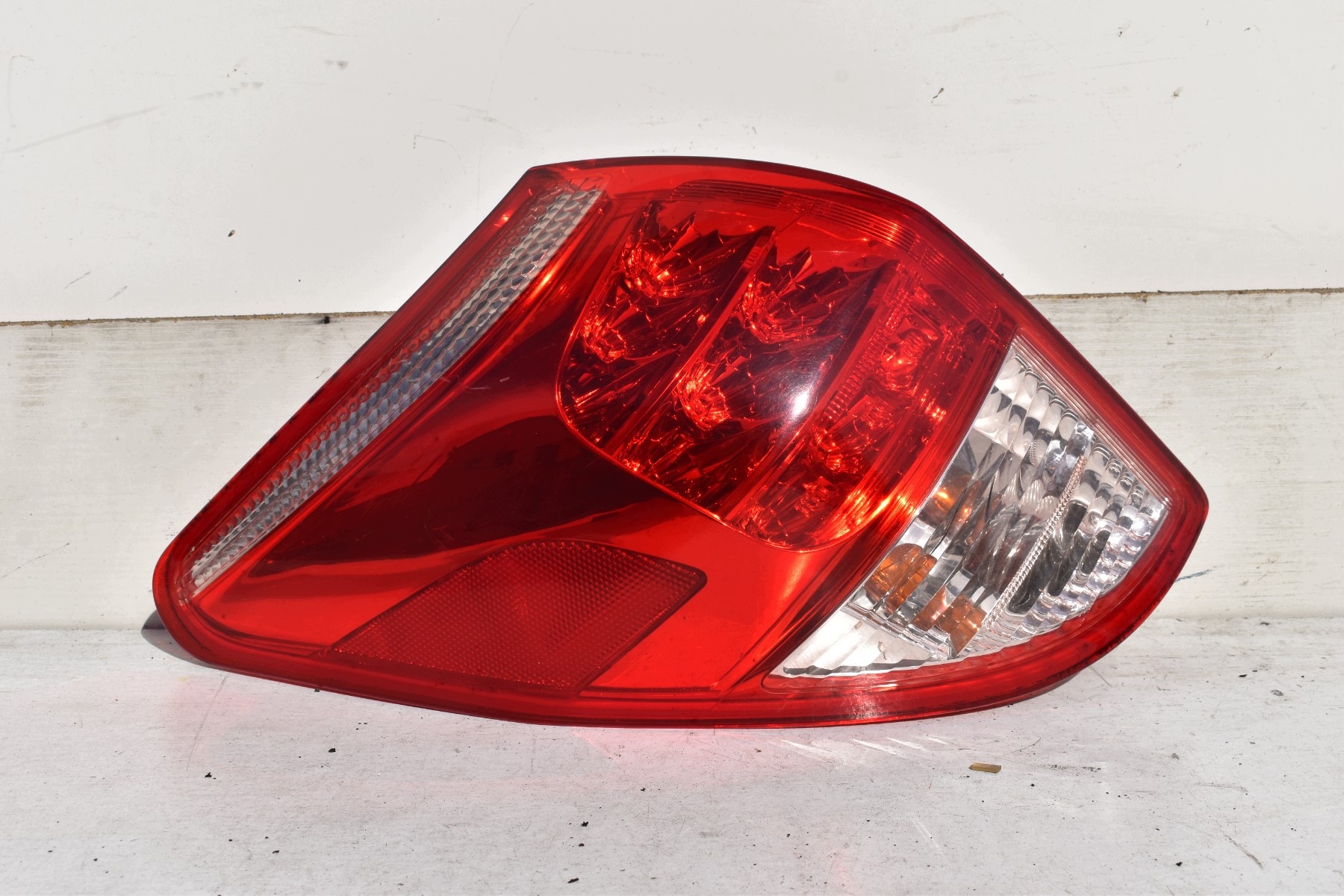light left rear part TOYOTA RAV4 III 2006-2010R EU